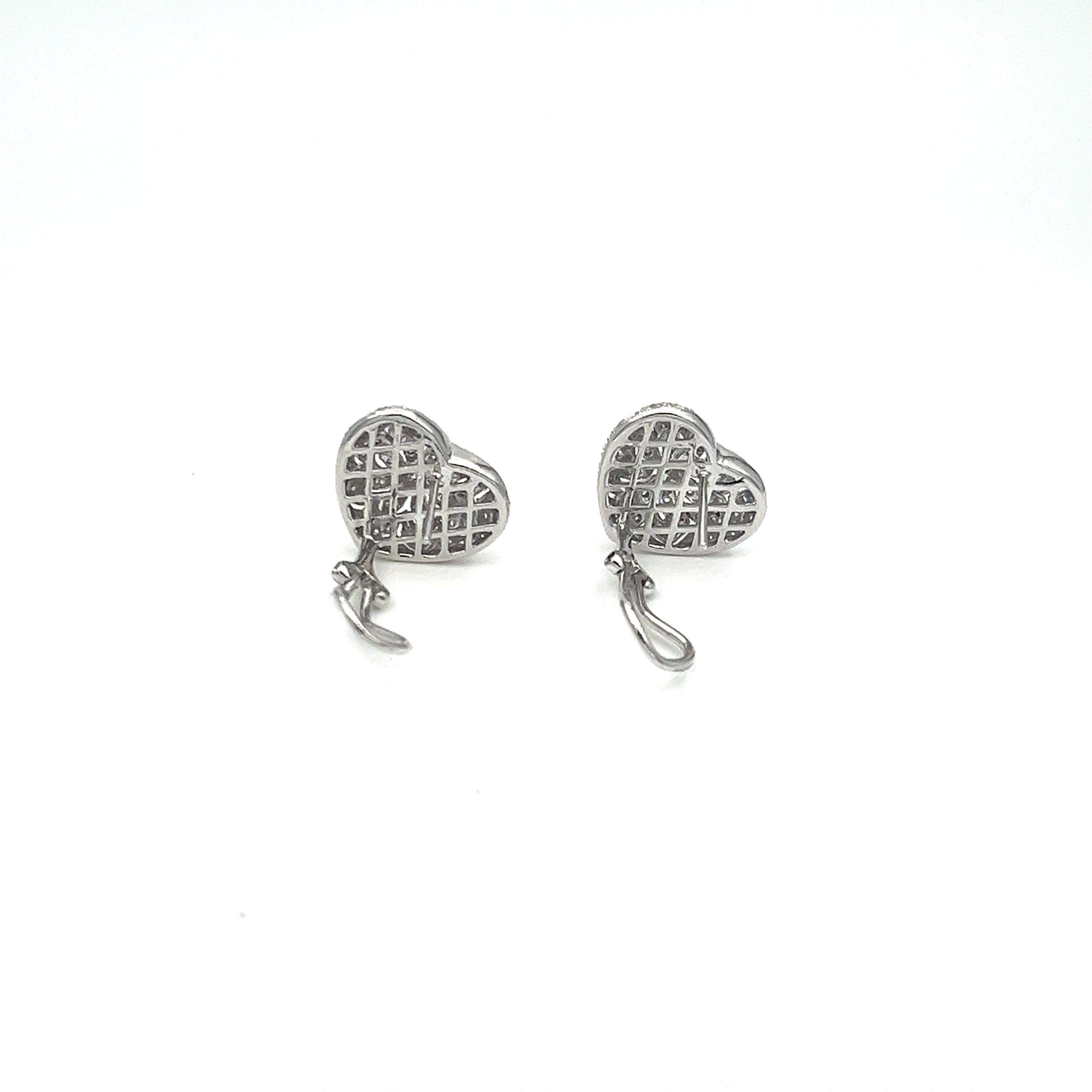 1.28 ct Heart Shaped Clip-On Diamond Earrings  In New Condition For Sale In Chicago, IL