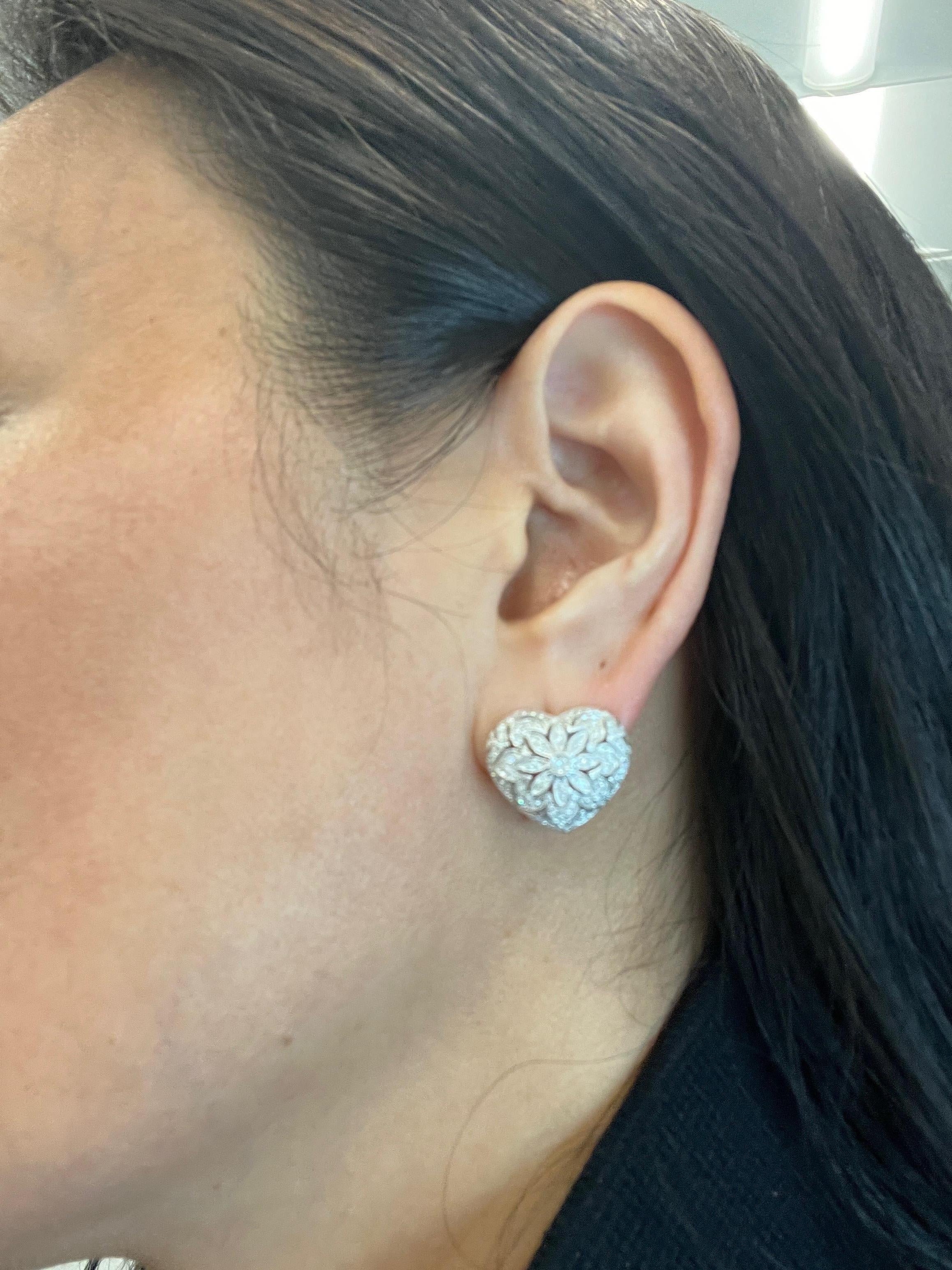 1.28 ct Heart Shaped Clip-On Diamond Earrings  For Sale 1