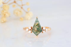 1.28 Ct. Bague cocktail agate mousse avec diamants