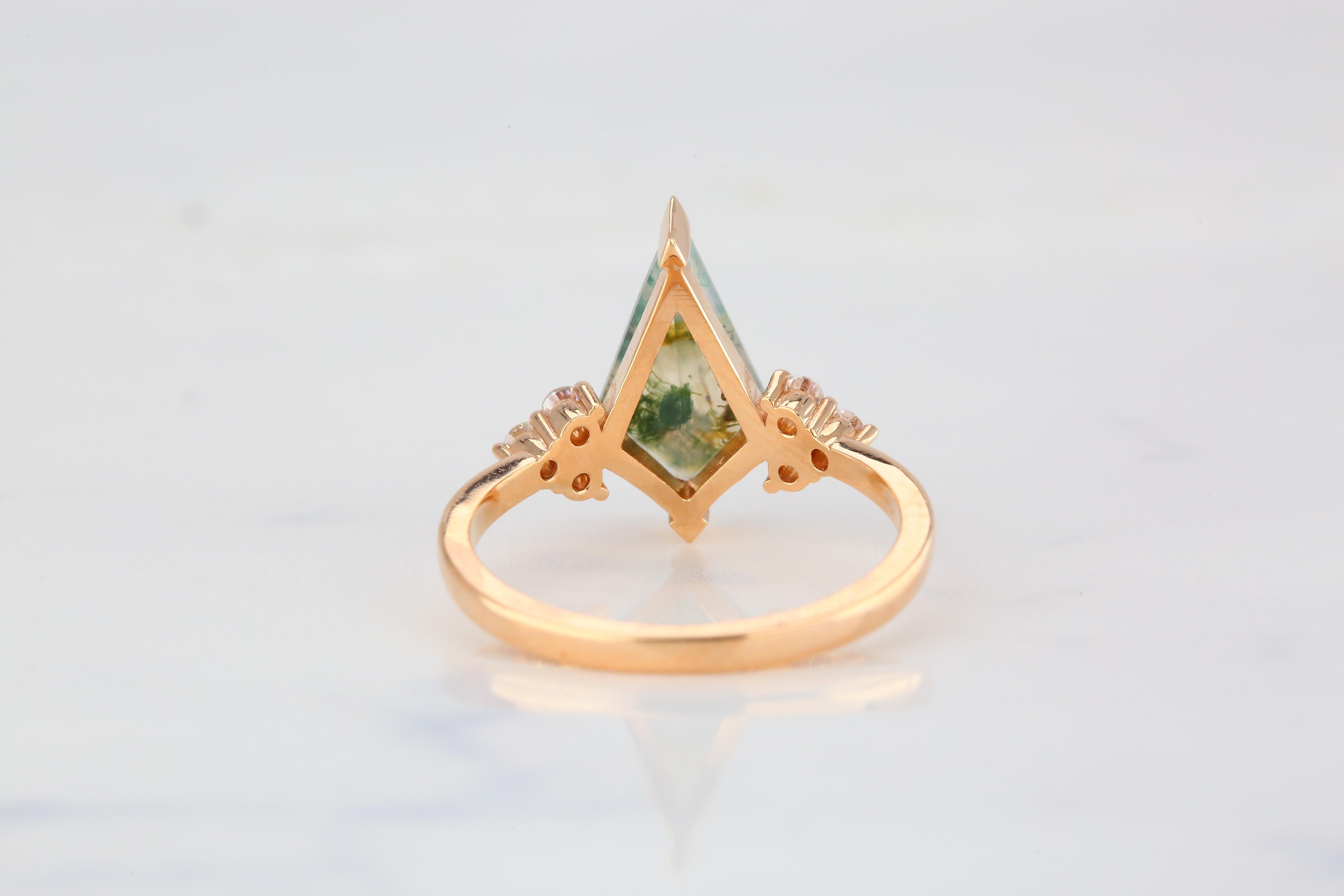 Byzantine 1.28 Ct. Moss Agate with Diamond Cocktail Ring For Sale