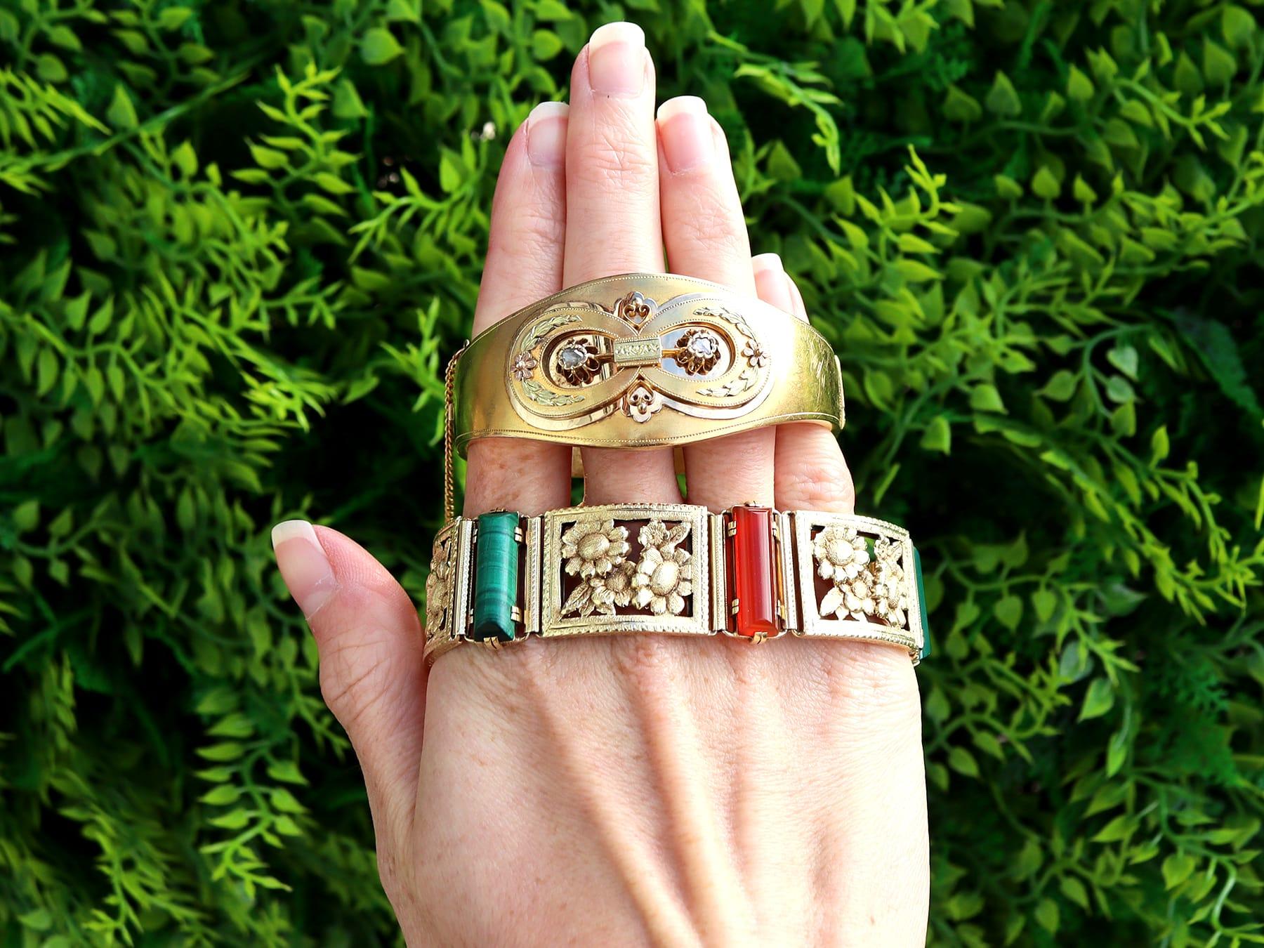 Taille cabochon Bracelet en or jaune 14 carats, agate 12,80 carats et Melachite 4,23 carats en vente