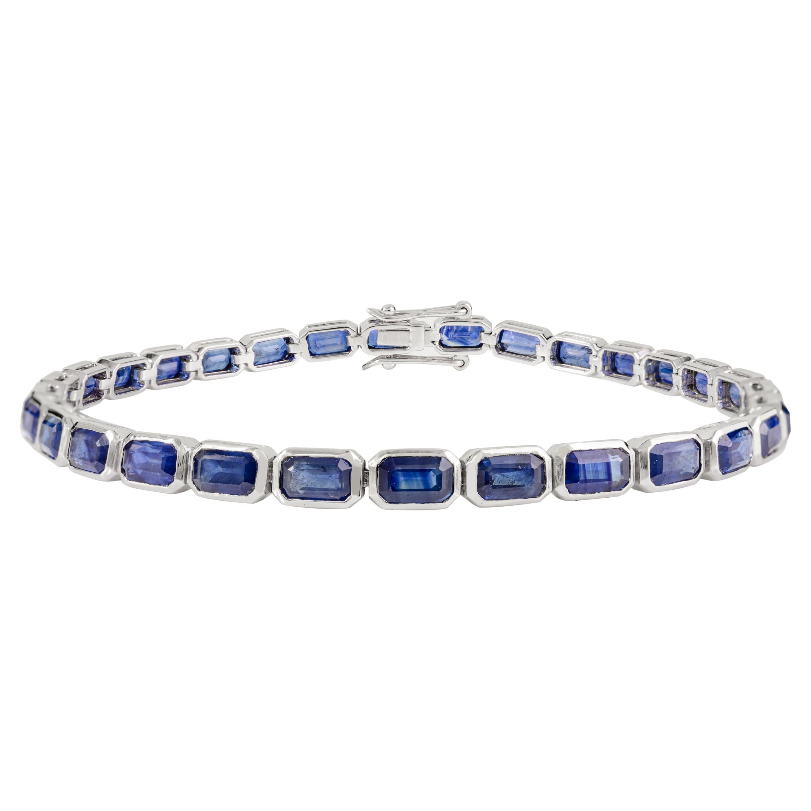 Bracciale tennis con zaffiro blu profondo da 12,81 carati in oro bianco 18 carati con castone incastonato in vendita