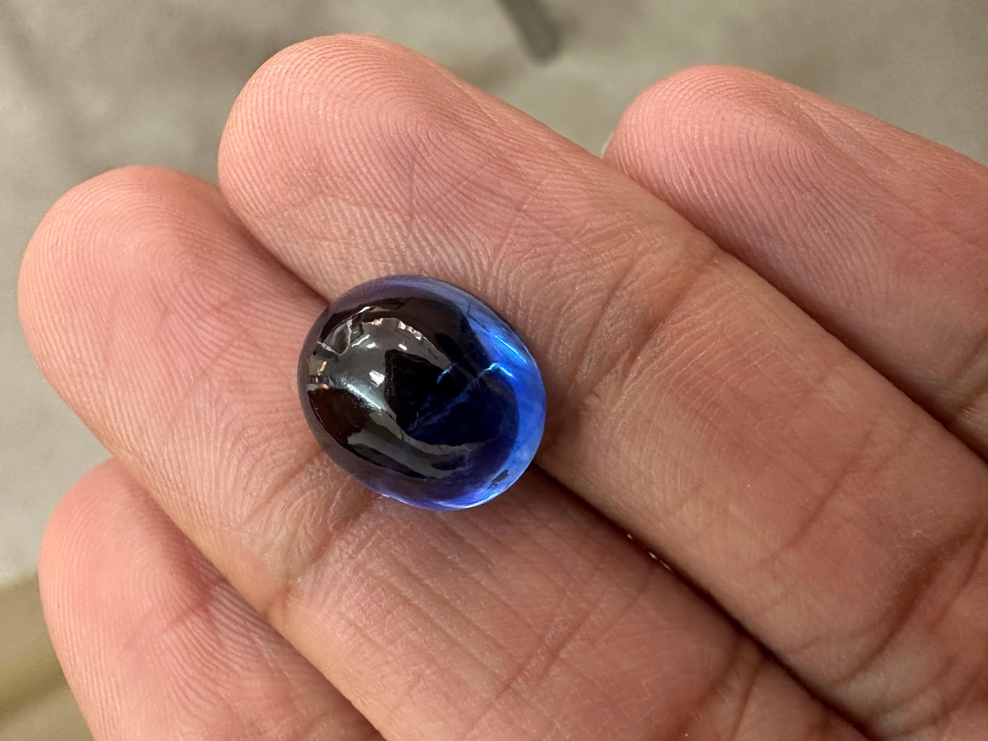 12.83 Carats Ceylon Blue Sapphire (Heated) Plain Cabochon Natural sapphire gem For Sale 6