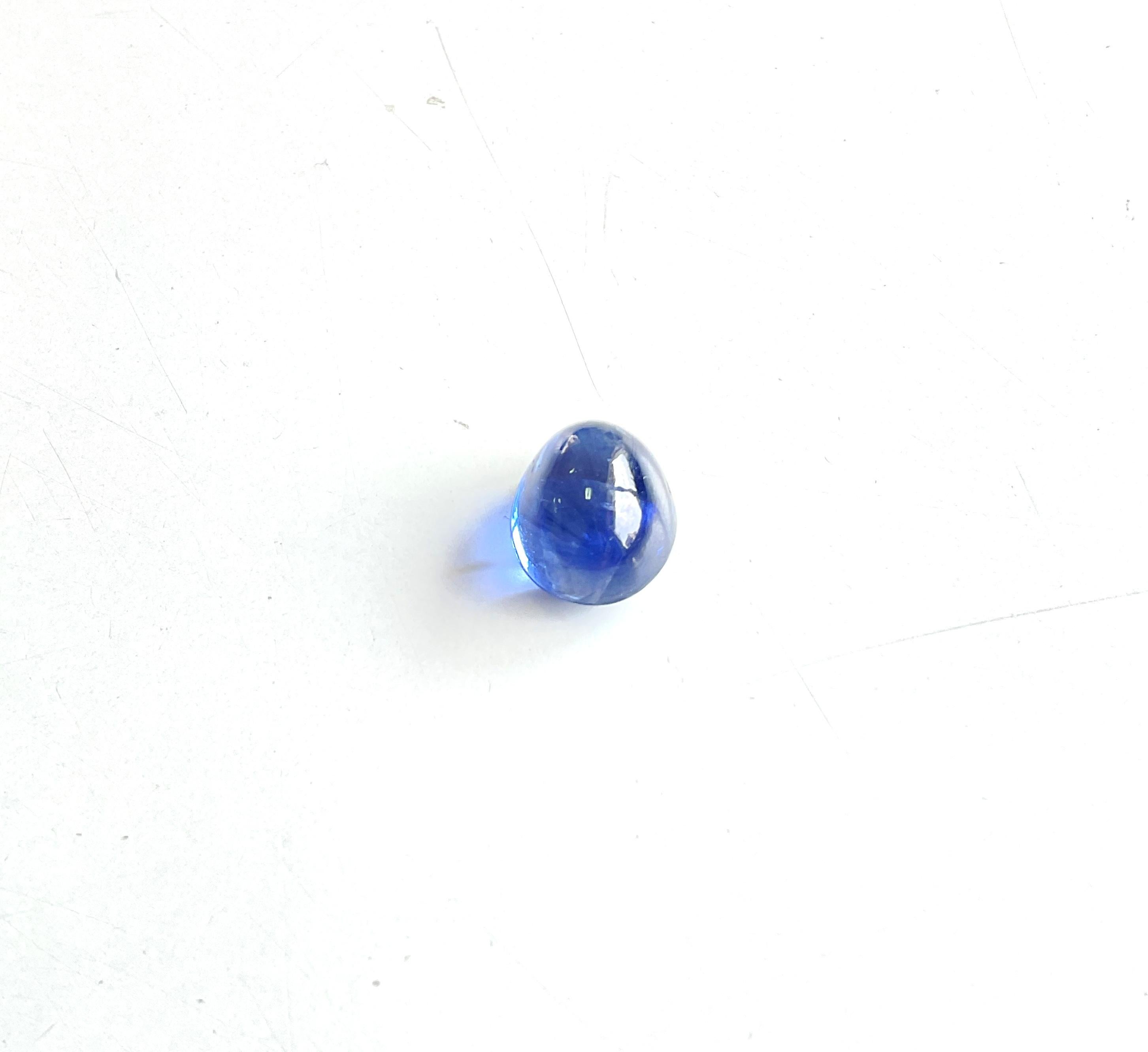 12.83 Carats Ceylon Blue Sapphire (Heated) Plain Cabochon Natural sapphire gem For Sale 2