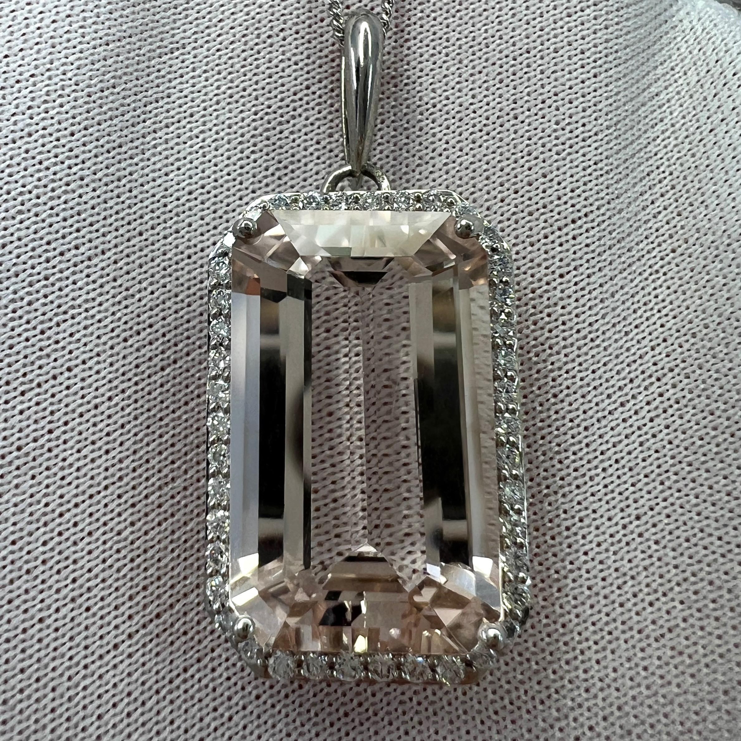12,84 Karat Pfirsich Morganit & Diamant Smaragdschliff Platin Halo-Anhänger Halskette 1