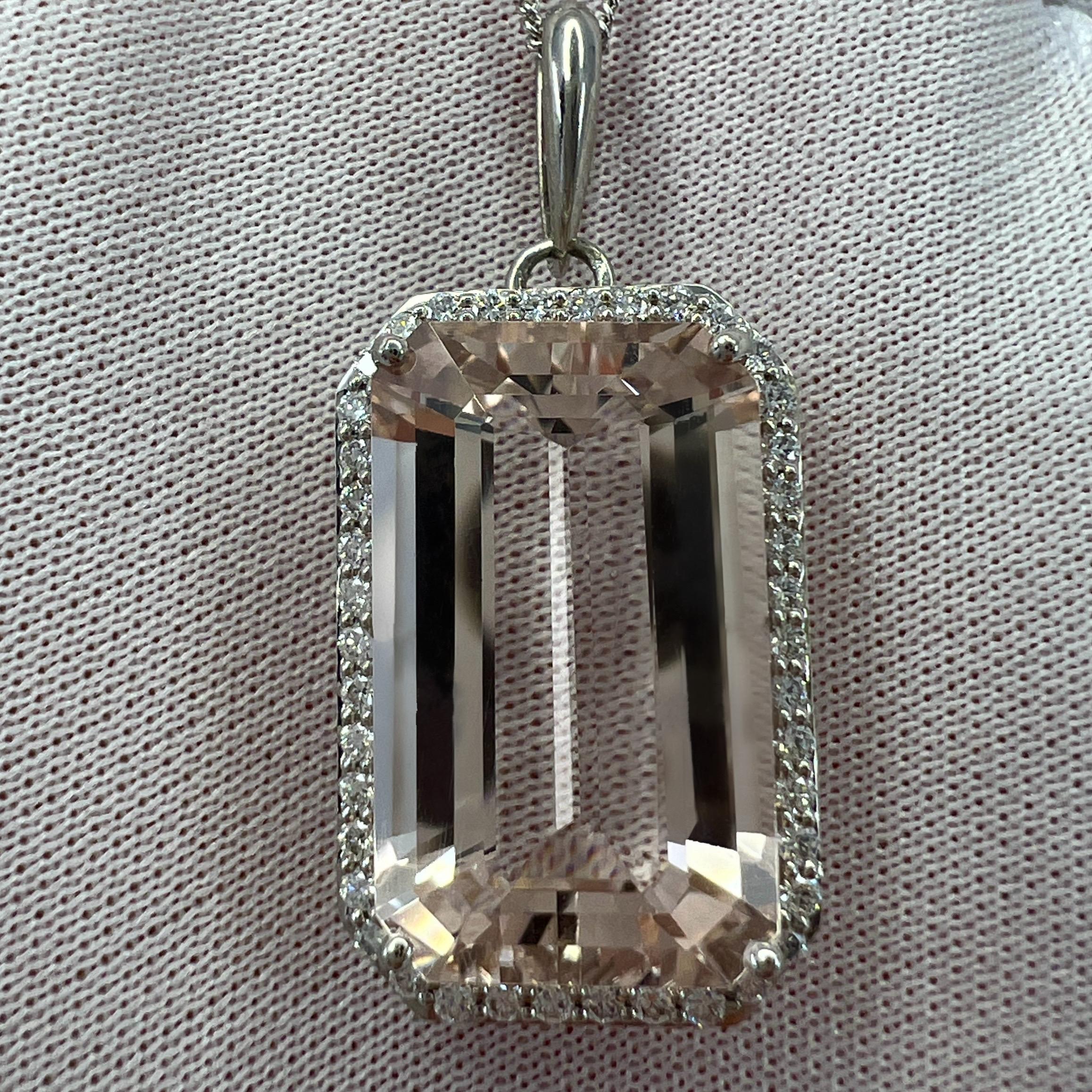 12,84 Karat Pfirsich Morganit & Diamant Smaragdschliff Platin Halo-Anhänger Halskette 3