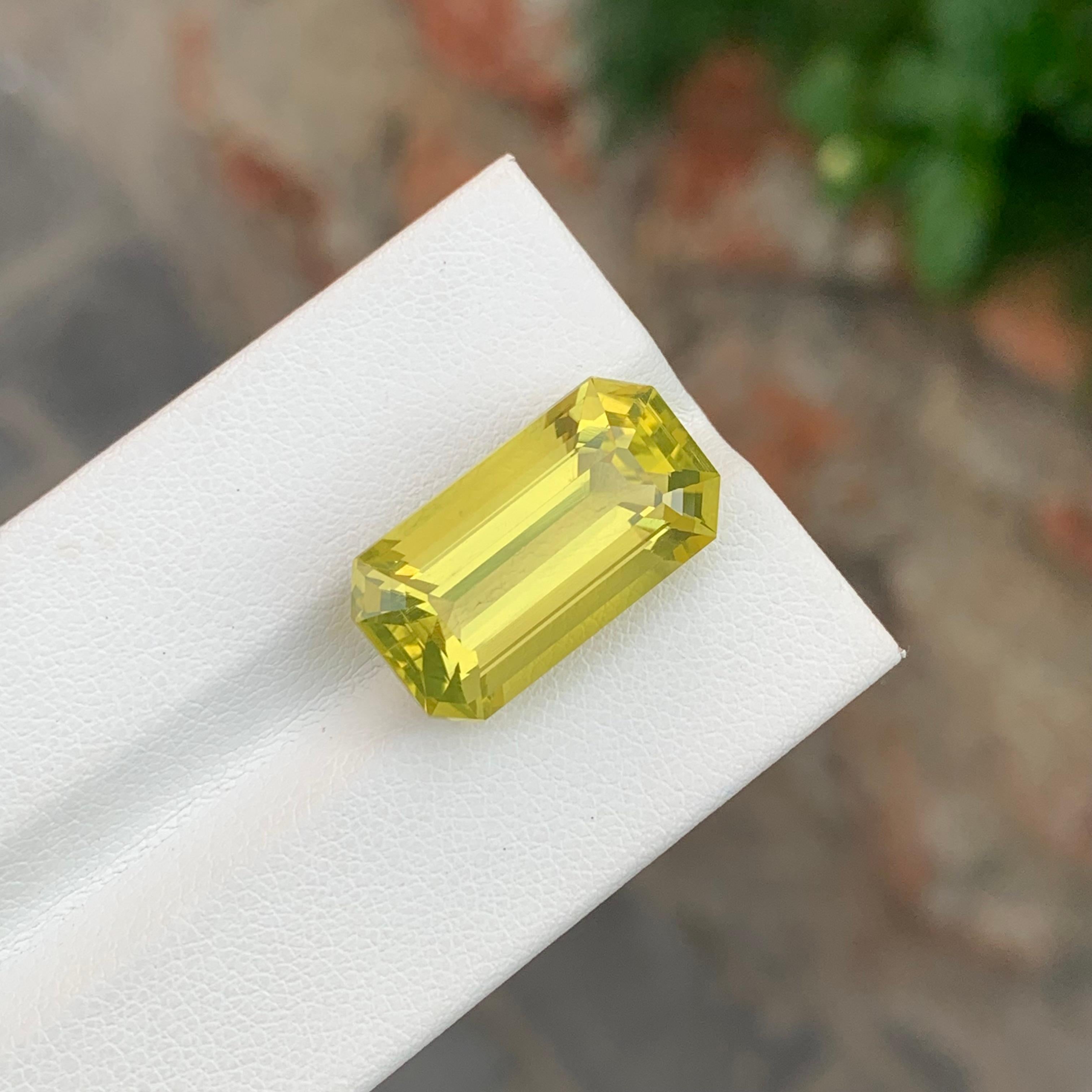 12,85 Karat natürlicher loser Zitronenquarz in Smaragdform für Schmuck im Angebot 2