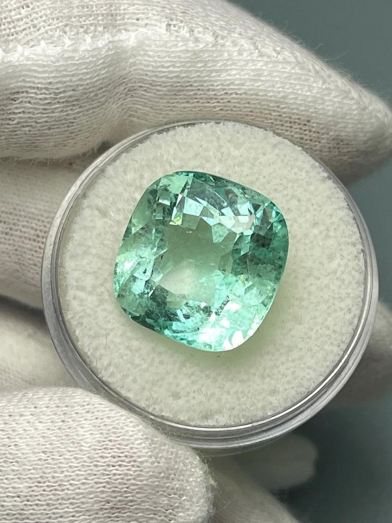 Women's 12.86 Carat Natural Cushion Colombian Emerald - 14.5x14mm Loose Gemstone For Sale