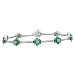 Bracciale Minimal Flower con smeraldo naturale e diamanti in oro bianco 18 carati da 12,87 carati