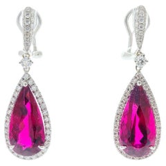 Boucles d'oreilles en or blanc 18 carats, rubélite poire de 12,88 carats et diamants