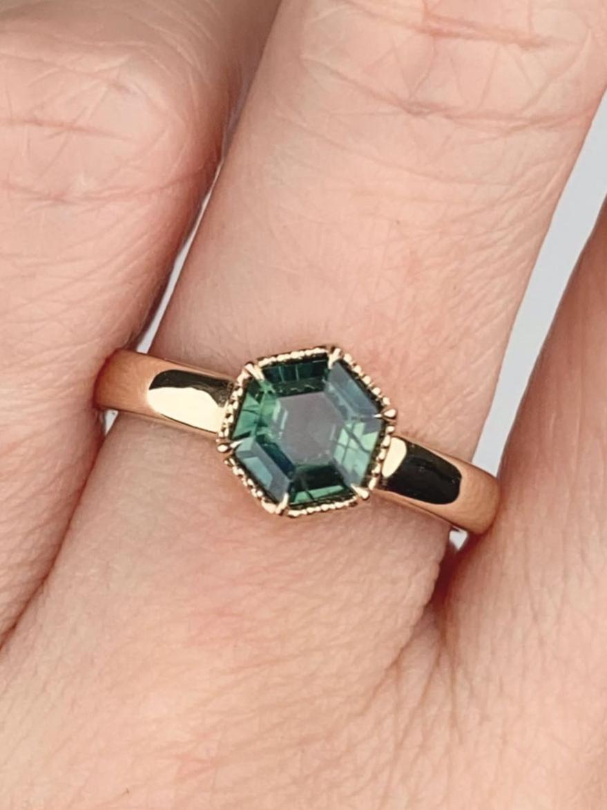 1.28ct Hexagon Sapphire 14K Gold Engagement Ring with Wide Band R6778 In condizioni Nuovo in vendita a Osprey, FL