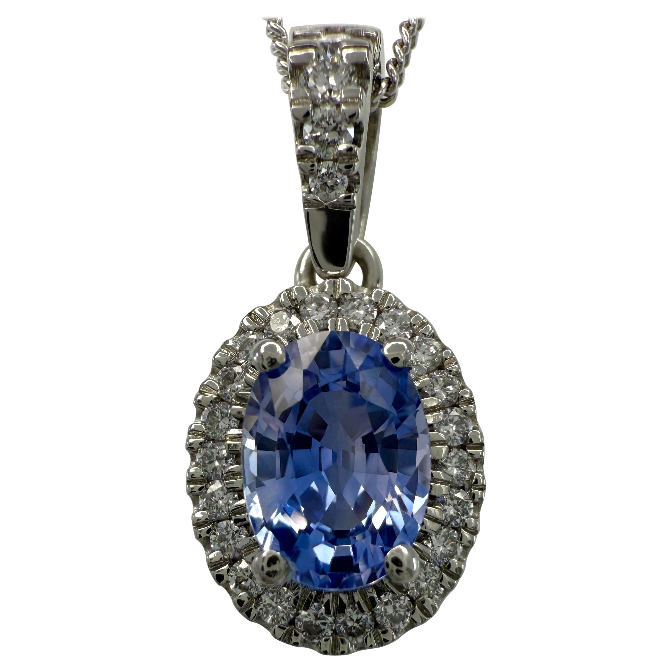 1,28ct Natürlicher Violetter Blauer Saphir Diamant Platin Halo Anhänger Halskette im Angebot