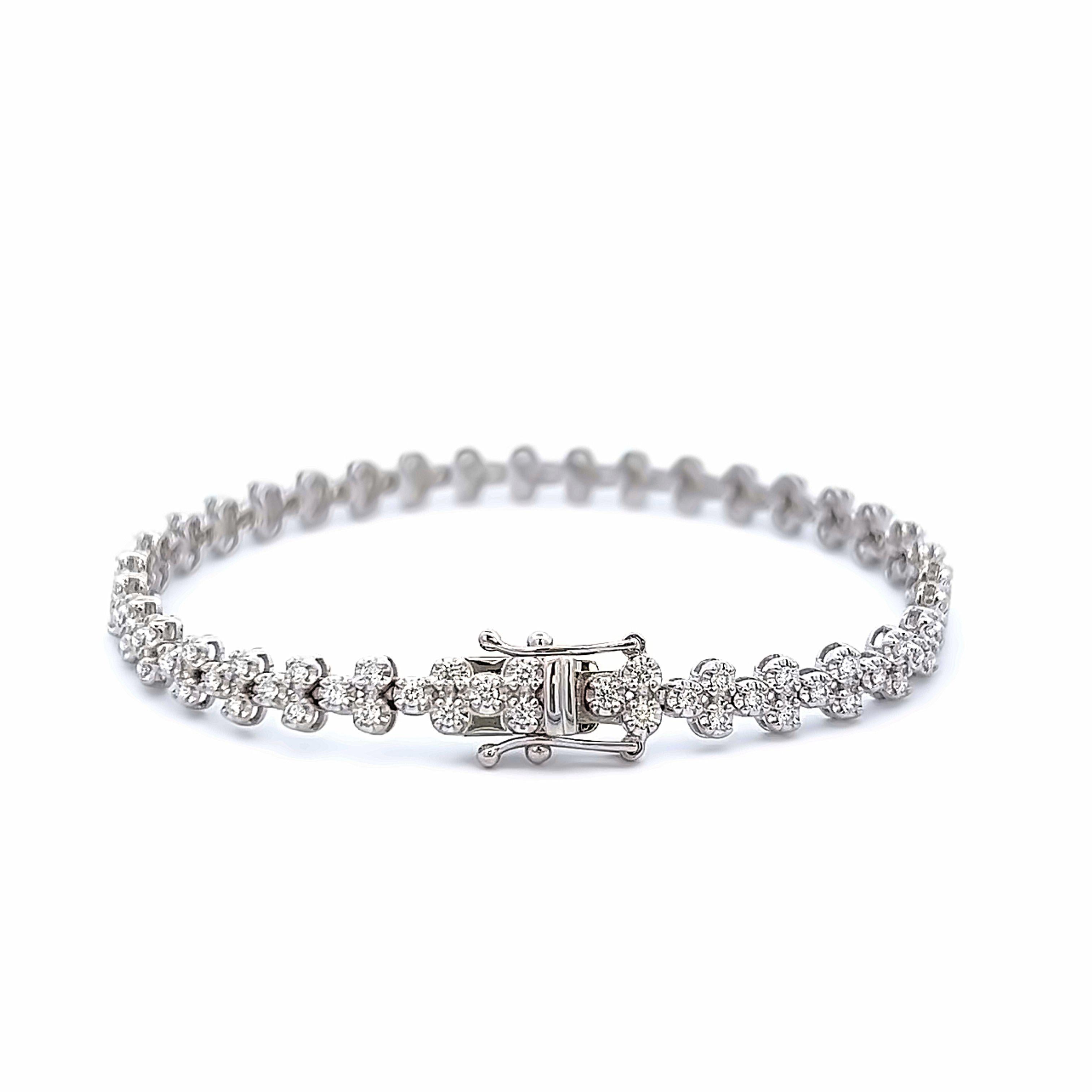 Contemporary 1.28ct Three-Row Clover Diamond Tennis Bracelet 18k White Gold For Sale