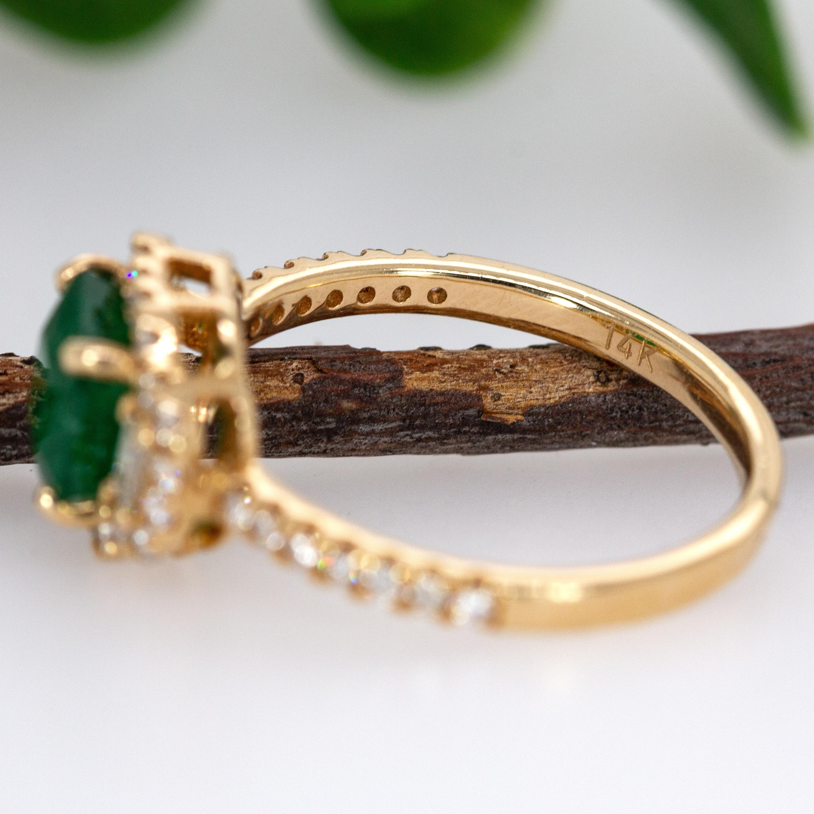 1.28cts Emerald Diamond Engagement Ring in 14K Gold  Emerald Cut 6.5mm For Sale 2