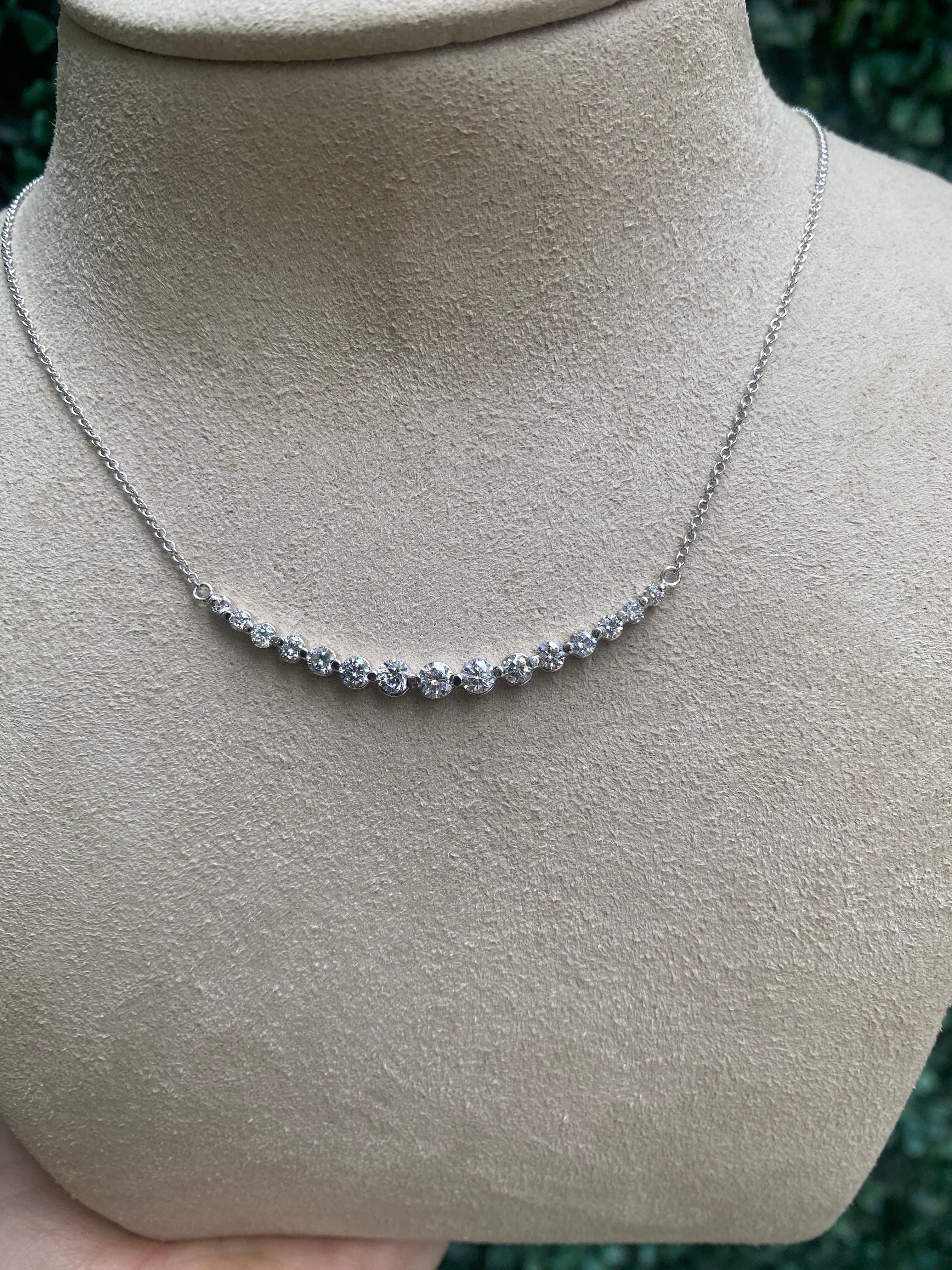 1.28ctw Graduated Natural Round Diamond Necklace, 18k White Gold  For Sale 7