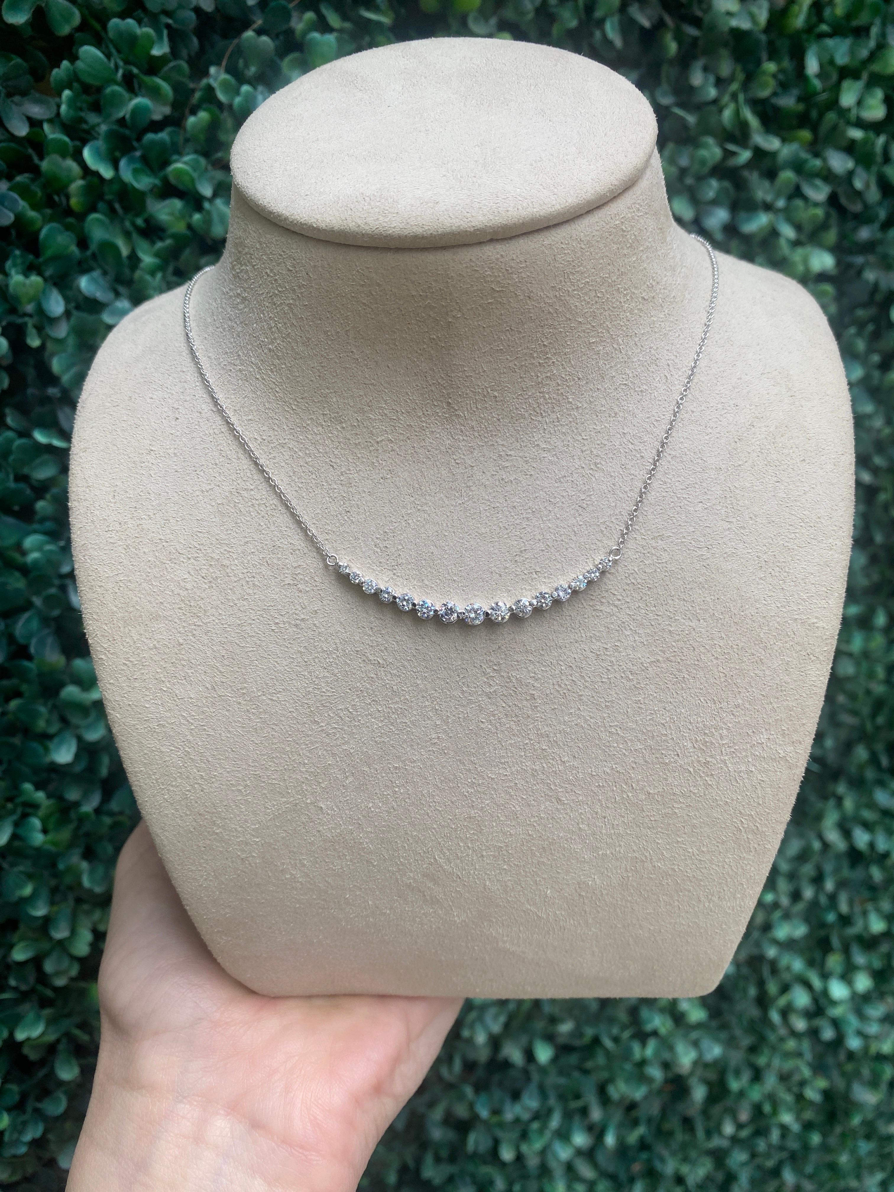1.28ctw Graduated Natural Round Diamond Necklace, 18k White Gold  For Sale 8