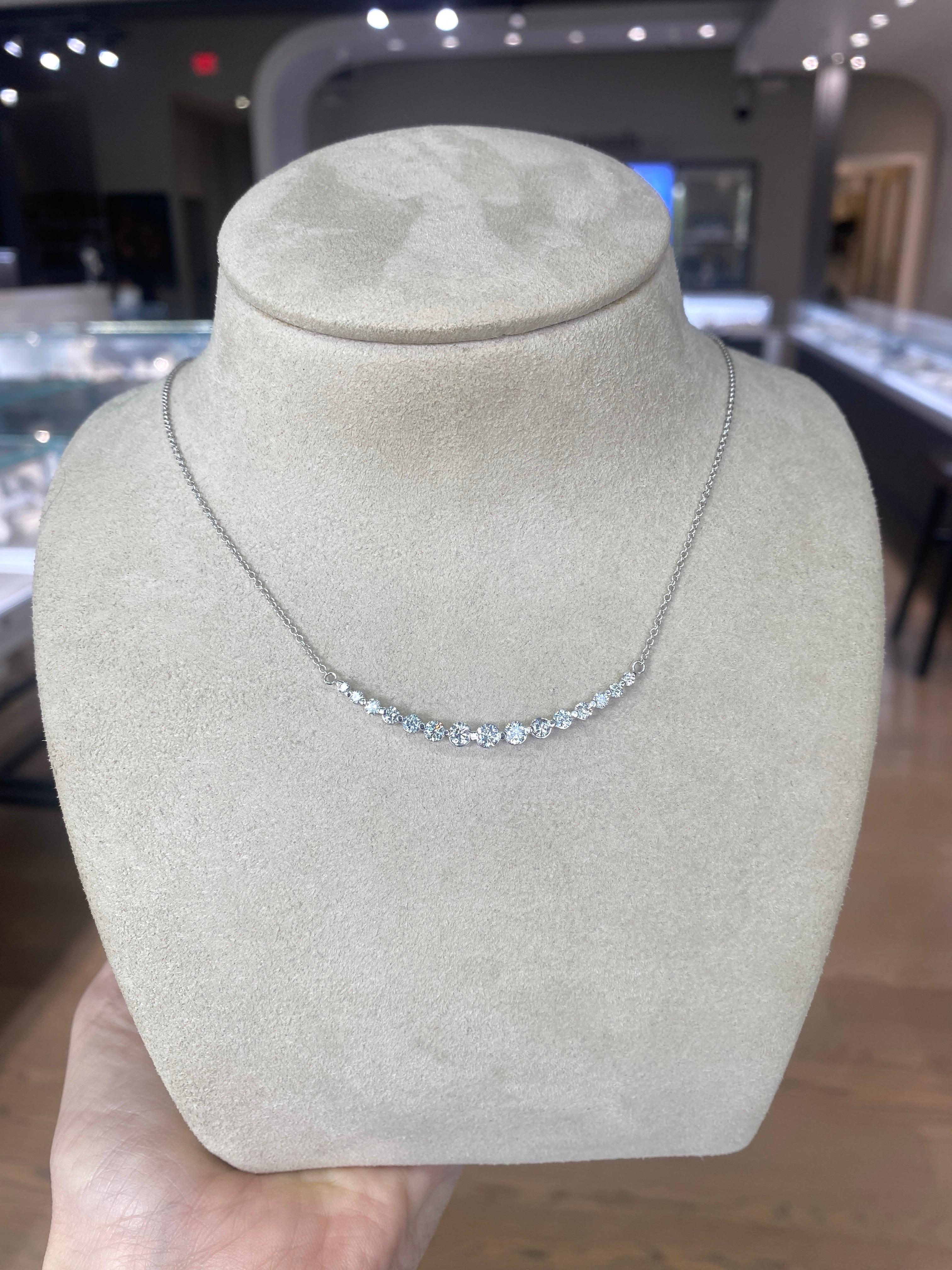 1.28ctw Graduated Natural Round Diamond Necklace, 18k White Gold  For Sale 4