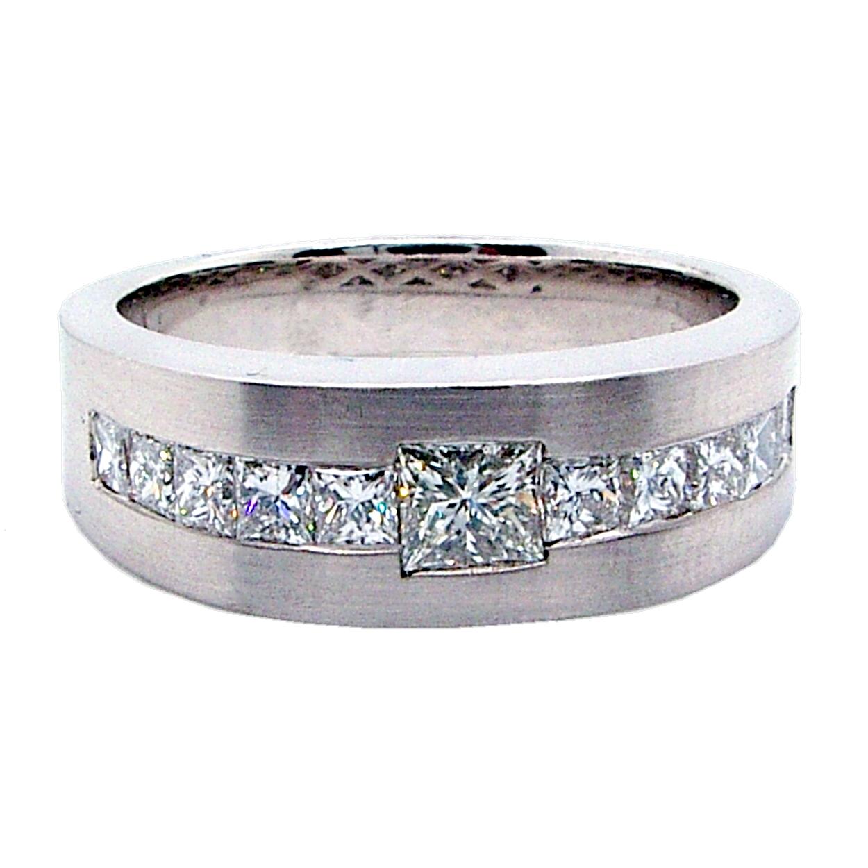1.29 Carat Channel Set Diamond 18 Karat Gents Ring In New Condition For Sale In Los Angeles, CA
