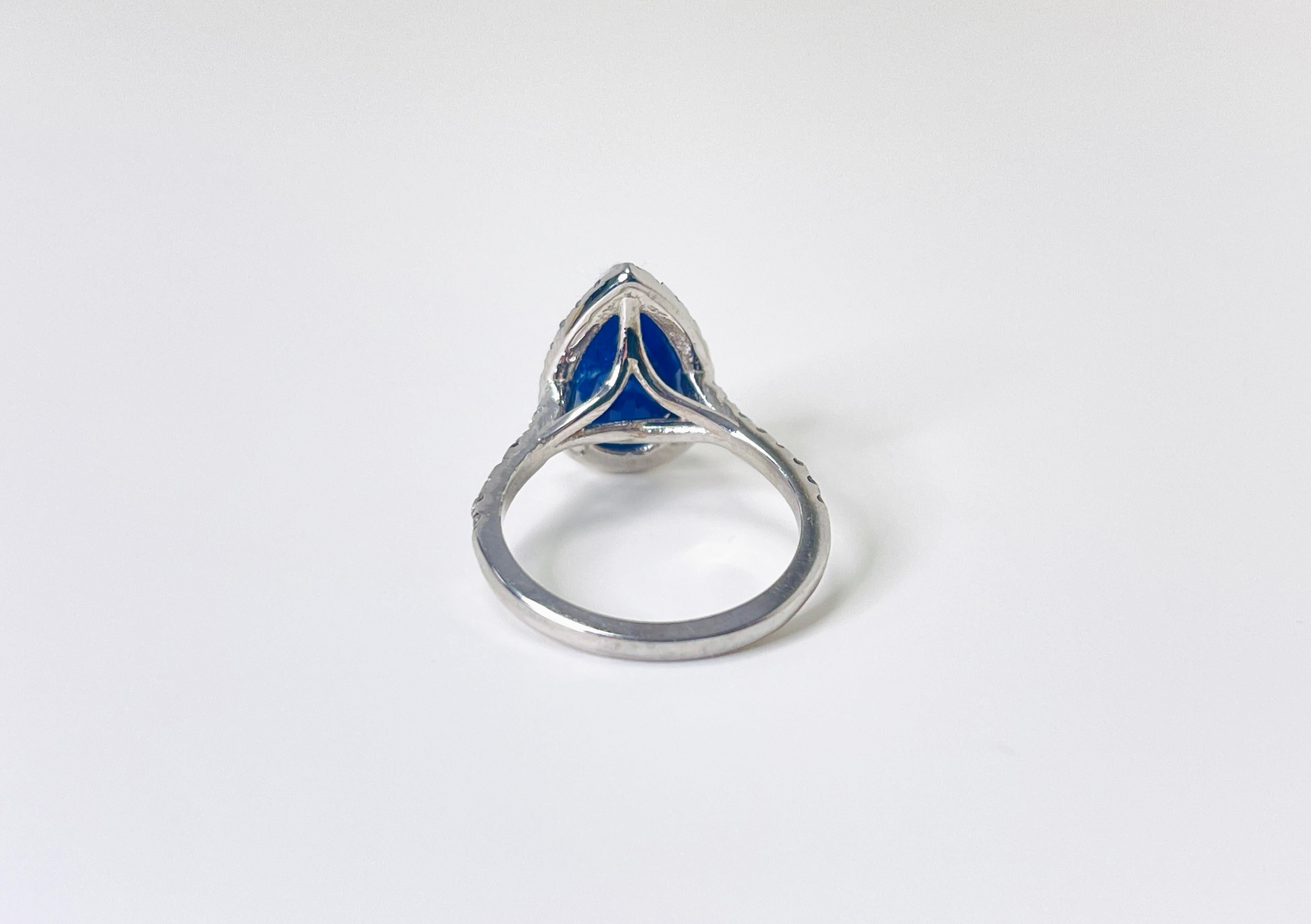 3.65 Carat Intense Blue Pear Shape Natural Sapphire Diamond 14K White Gold Ring For Sale 3