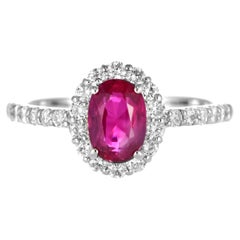 Bague en platine de 1,29 carat de rubis birman naturel non traité et de diamants