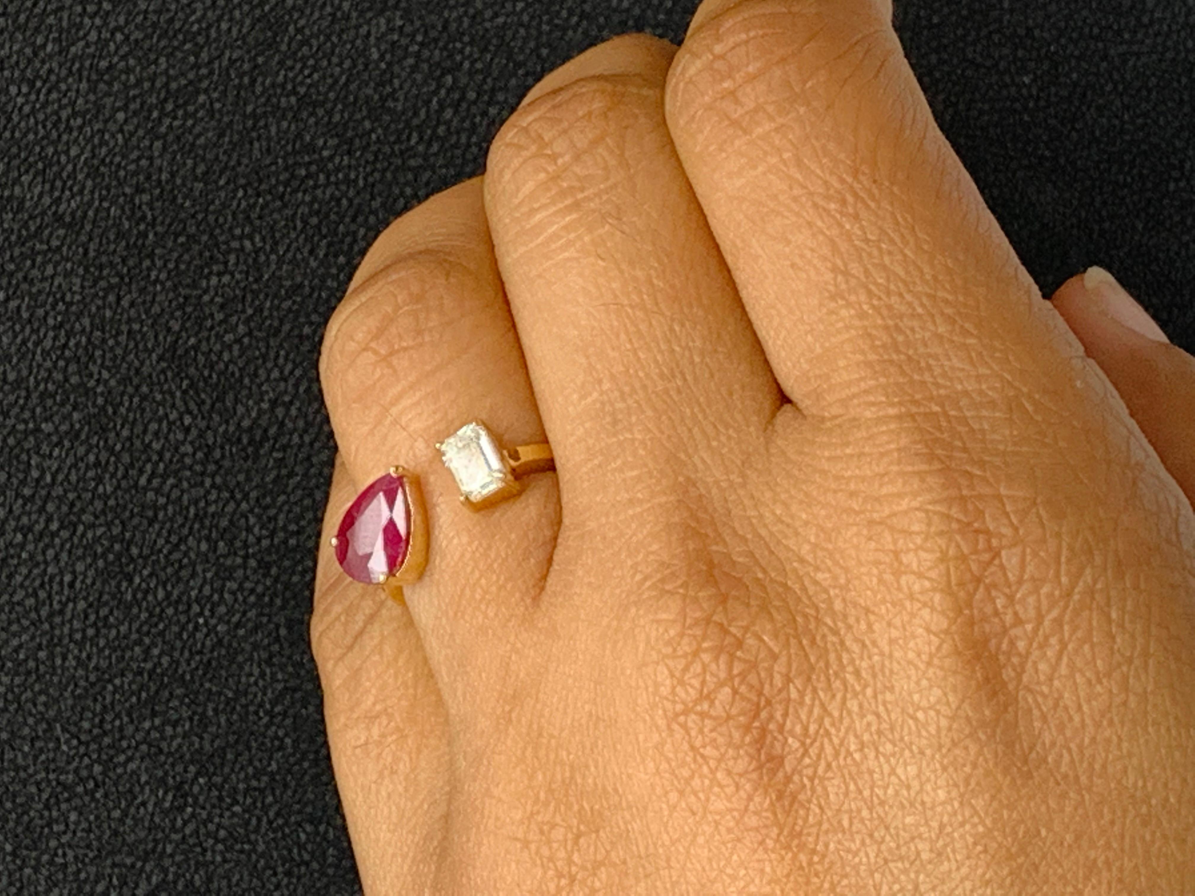1.29 Carat Pear Shape Ruby Diamond Toi et Moi Engagement Ring in 14K Yellow Gold In New Condition For Sale In NEW YORK, NY