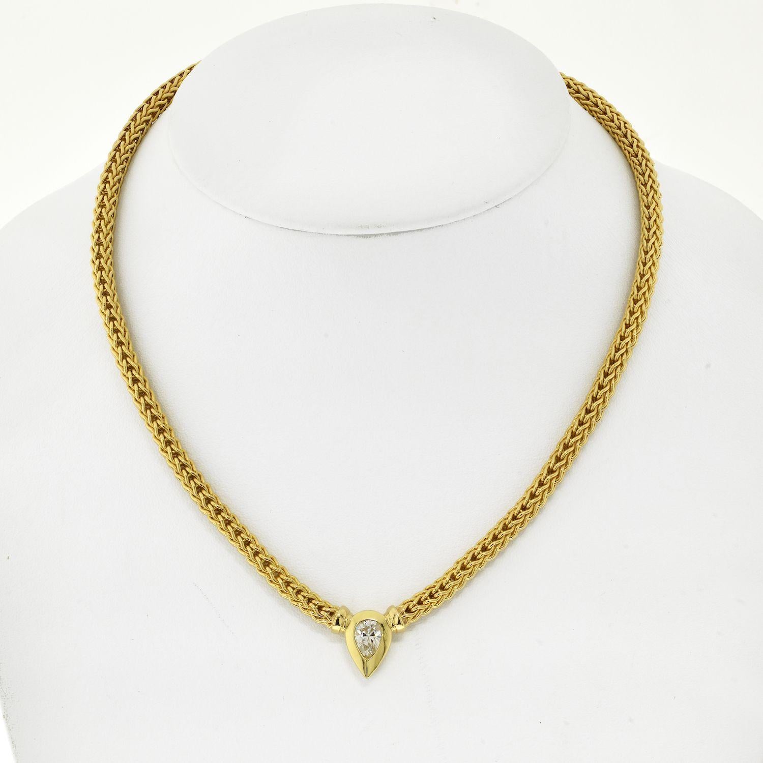 Modern 1.29 Carat Pear Shape Single Diamond 18K Yellow Gold Necklace