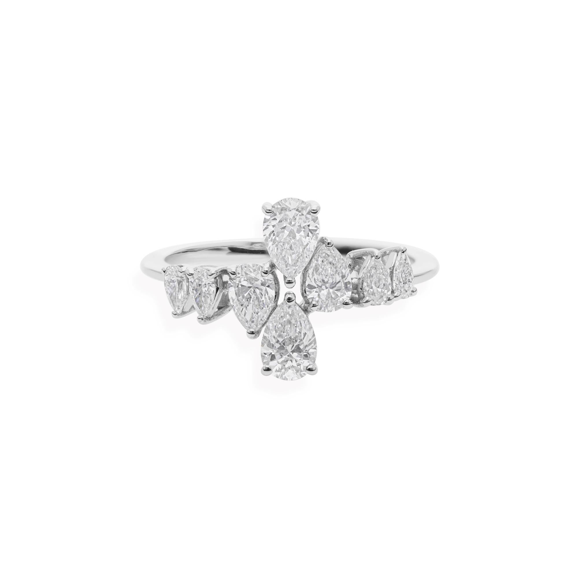 Im Angebot: 1,29 Karat SI Reinheit HI Farbe Birnenschliff Diamant Weißgold Cluster Ring () 6