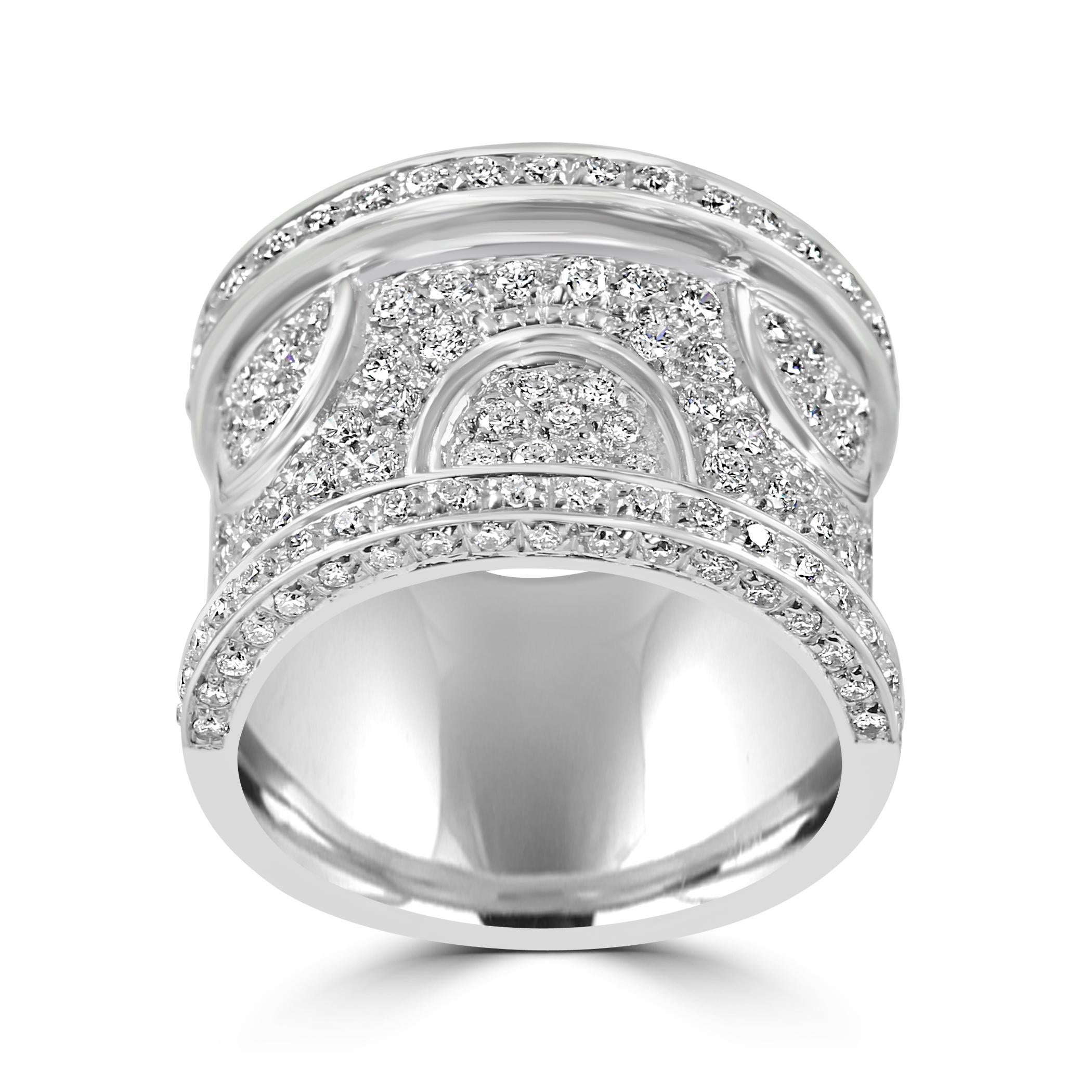This exquisite diamond ring is the embodiment of luxury and style, designed to capture attention and make a statement that leaves an everlasting impression.

In this stunning ring are white diamond rounds weighing a total of 1.29 carats. All