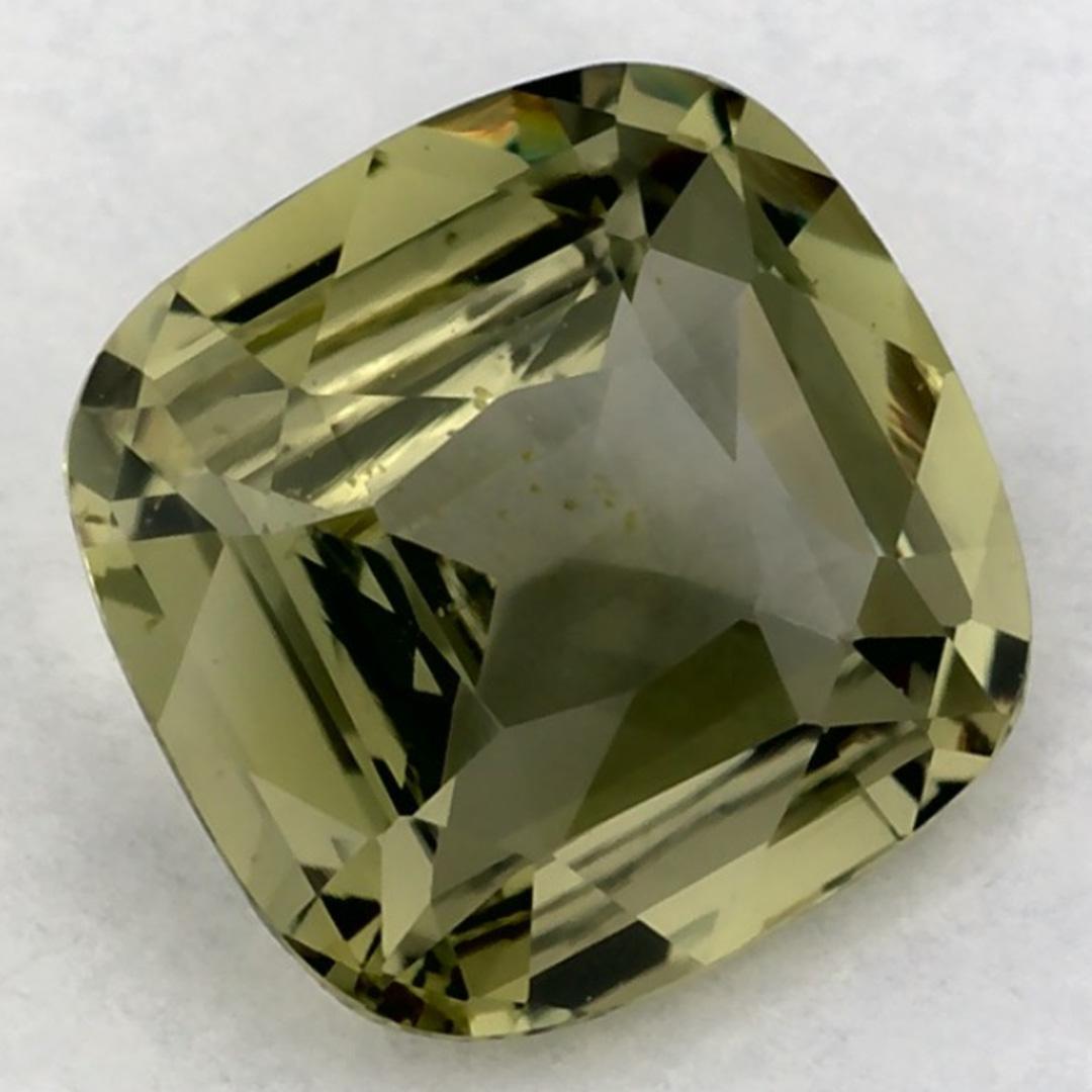 Zafiro verde de 1.29 qt Gema suelta en cojín Corte cojín en venta