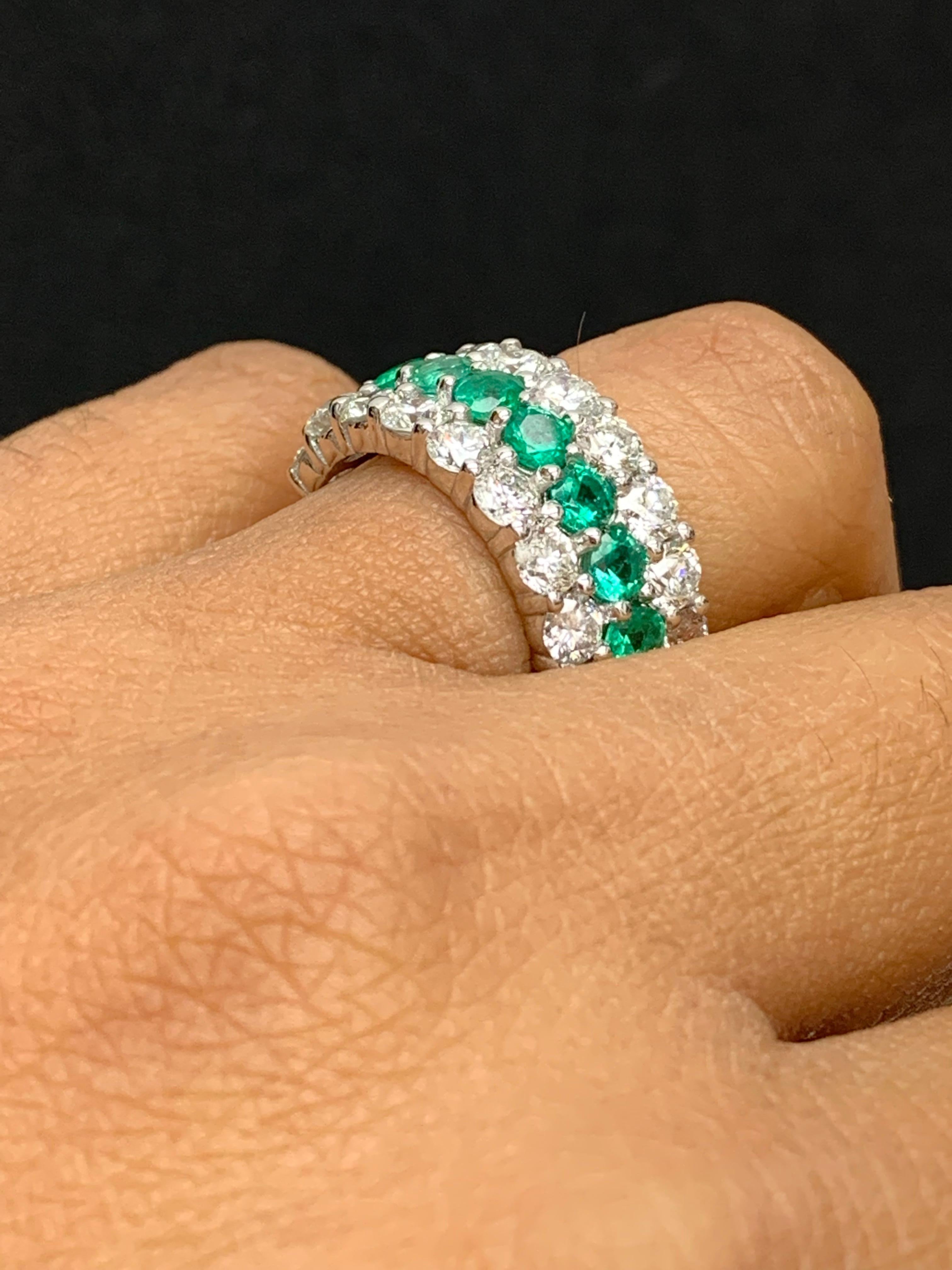 Modern 1.29 Ct Round Shape Emerald and Diamond Three Row Band Ring in 14K White Gold For Sale