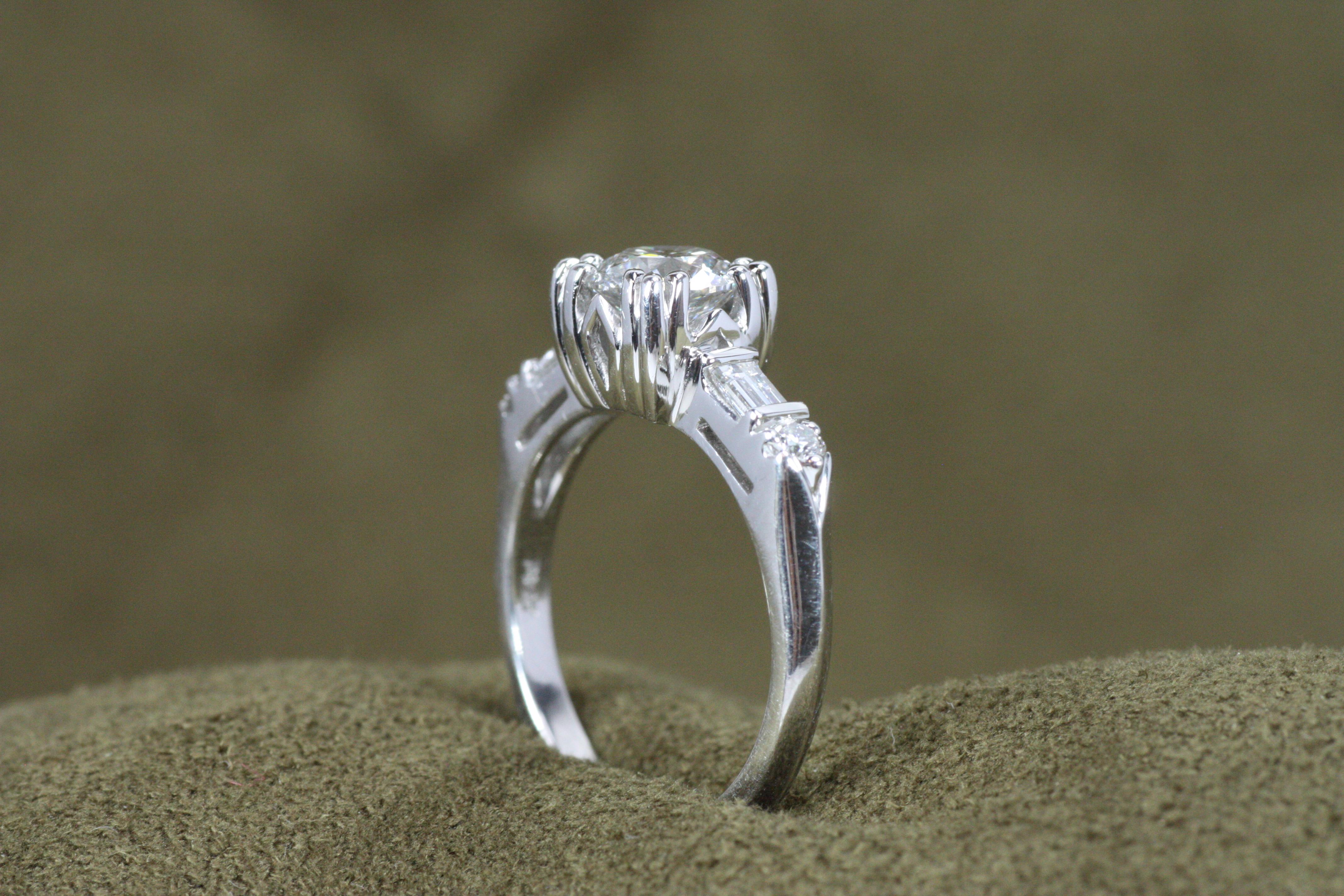 1.29 Total Carat Round & Baguette Diamond 1950s-Inspired Plat Engagement Ring For Sale 1