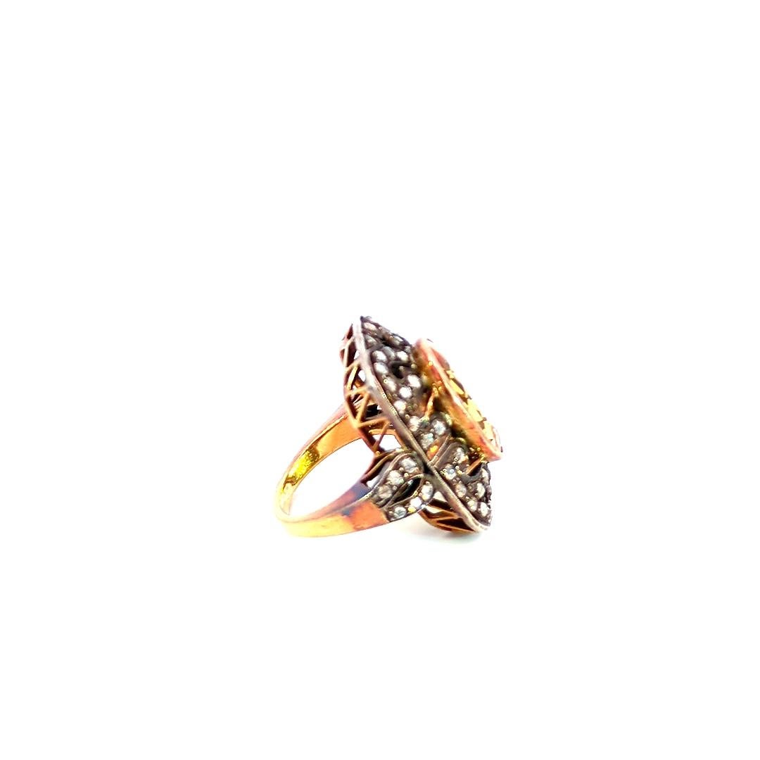 Bague ancienne en or 18 carats avec saphir jaune ovale et diamant de 12,90 carats Bon état - En vente à New York, NY