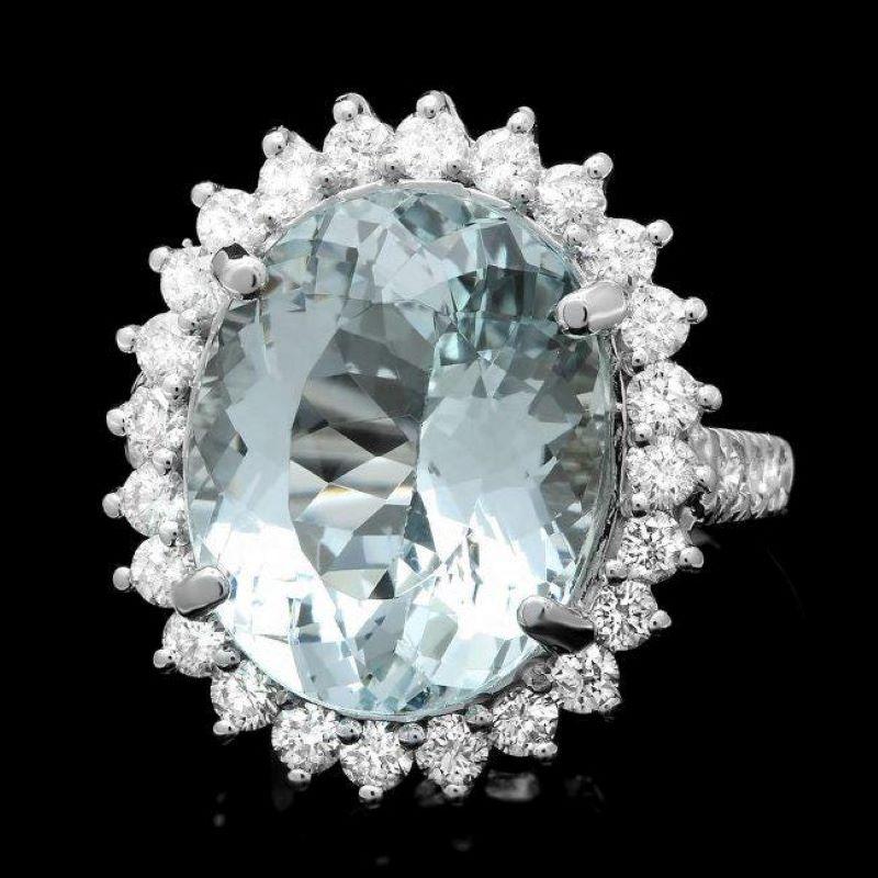 12.90 Carats Natural Aquamarine and Diamond 14k Solid White Gold Ring In New Condition For Sale In Los Angeles, CA