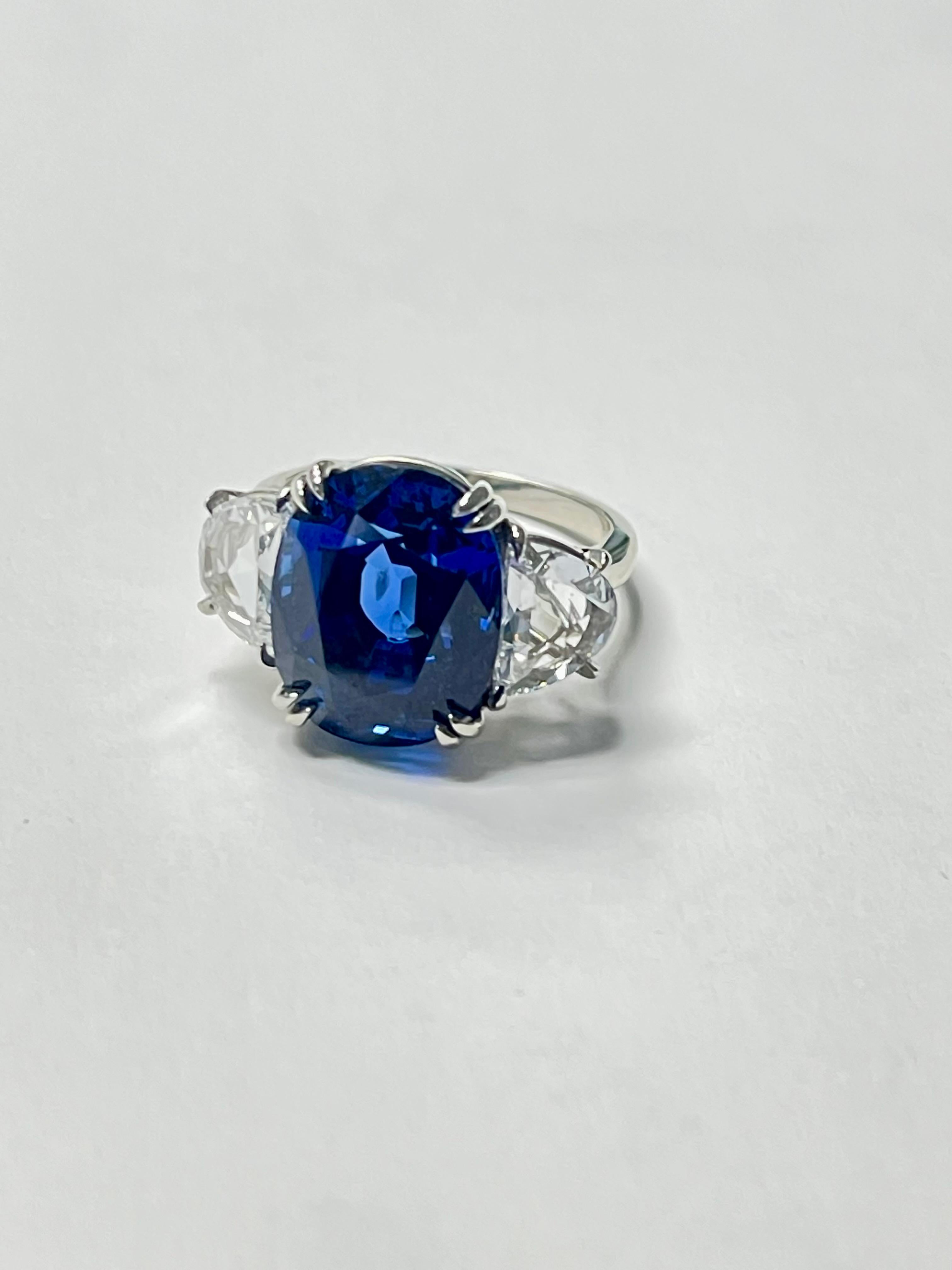 Bague en saphir bleu de Birmanie de 12,91 carats, sans chaleur et diamant, certifié Gubelin.  en vente 10