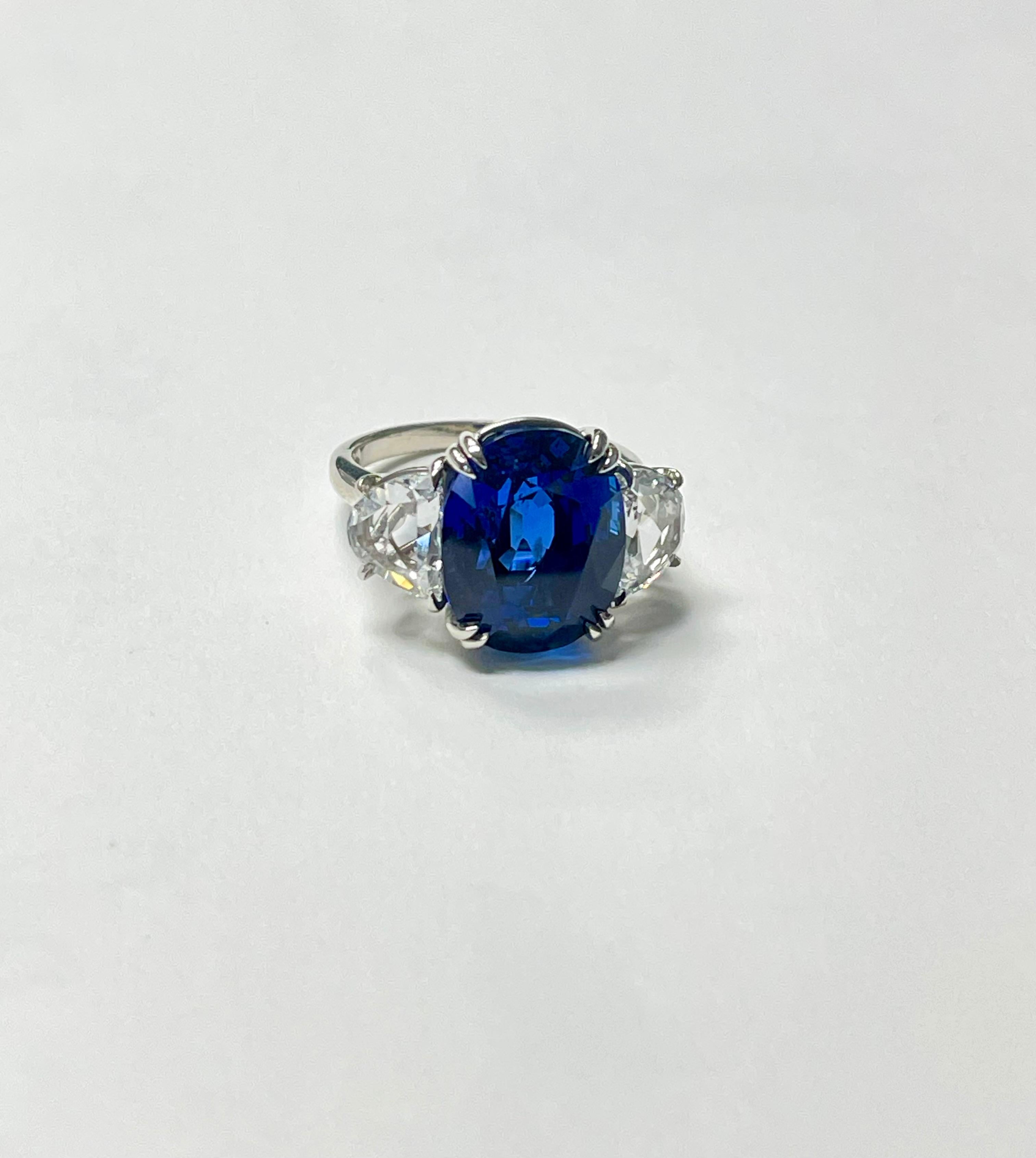 Bague en saphir bleu de Birmanie de 12,91 carats, sans chaleur et diamant, certifié Gubelin.  en vente 5