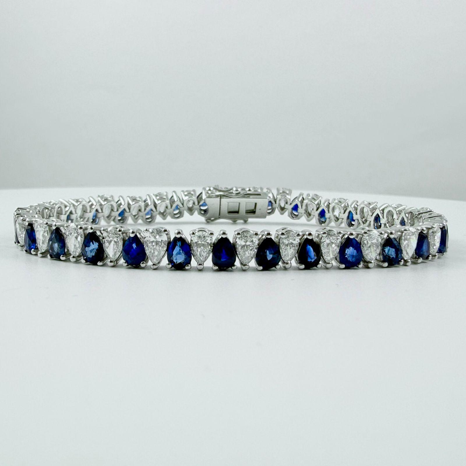 Zafiro en forma de pera de 12,91 quilates y pulsera de tenis con diamantes en oro blanco de 14 quilates Contemporáneo en venta