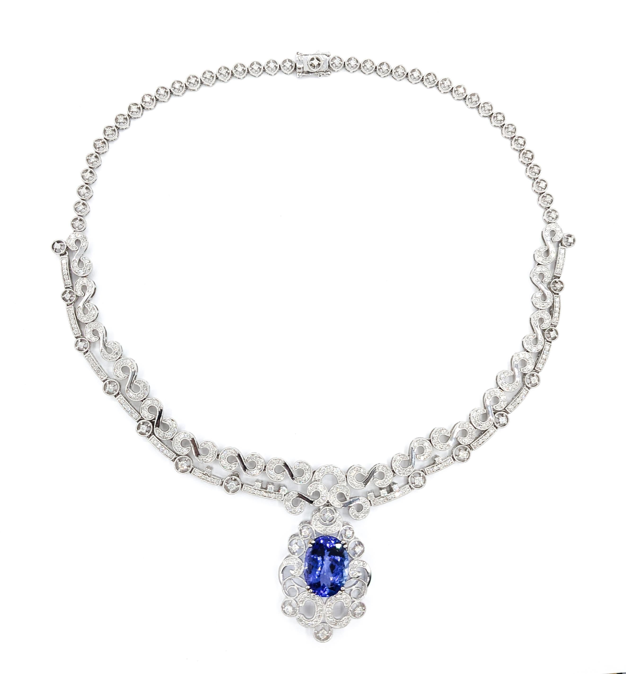 12.92ct Blue Tanzanite & 6.14ctw Diamond Necklace In White Gold In Excellent Condition In Bloomington, MN