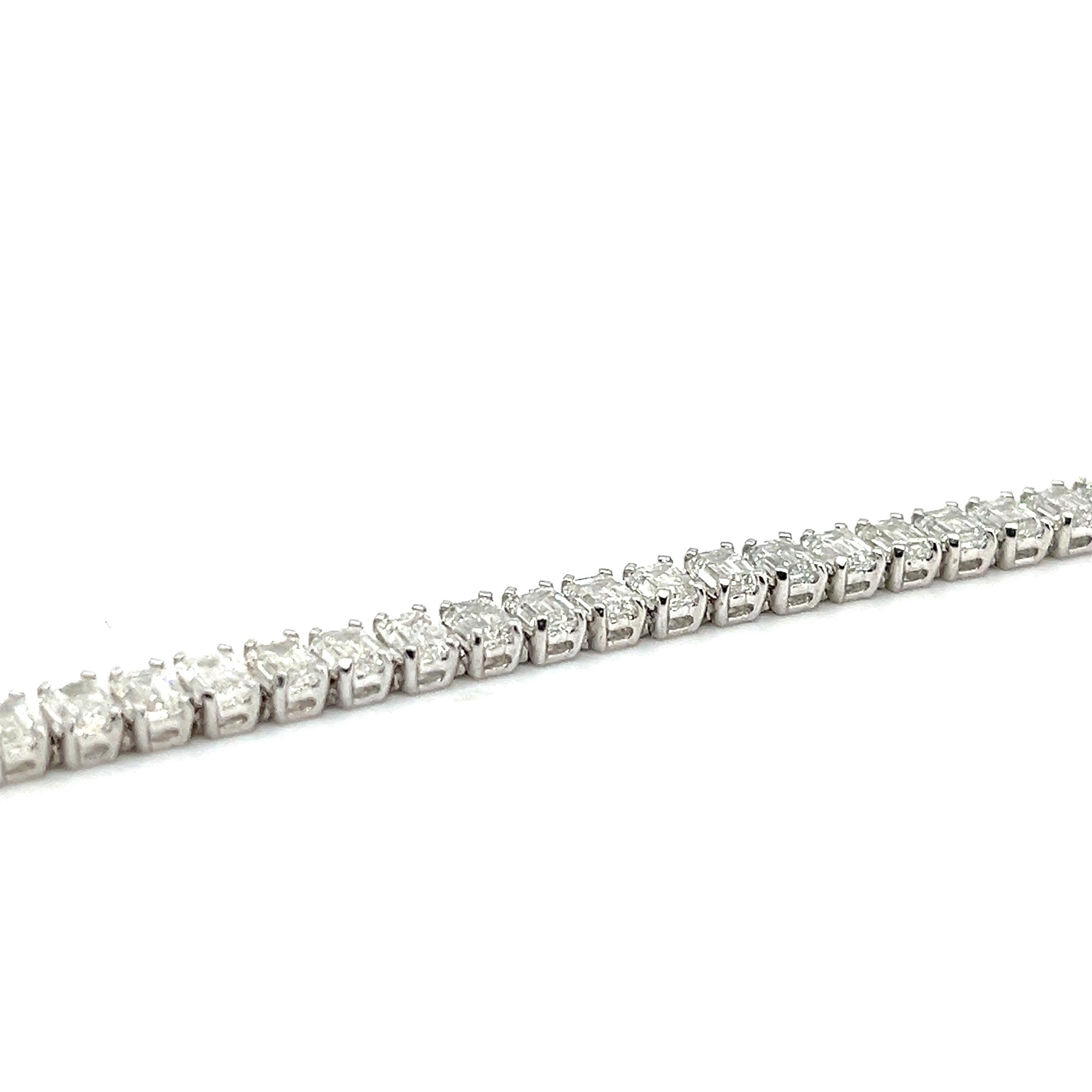 12.92ct Diamond Tennis Bracelet 18kt White Gold In New Condition For Sale In Miami, FL