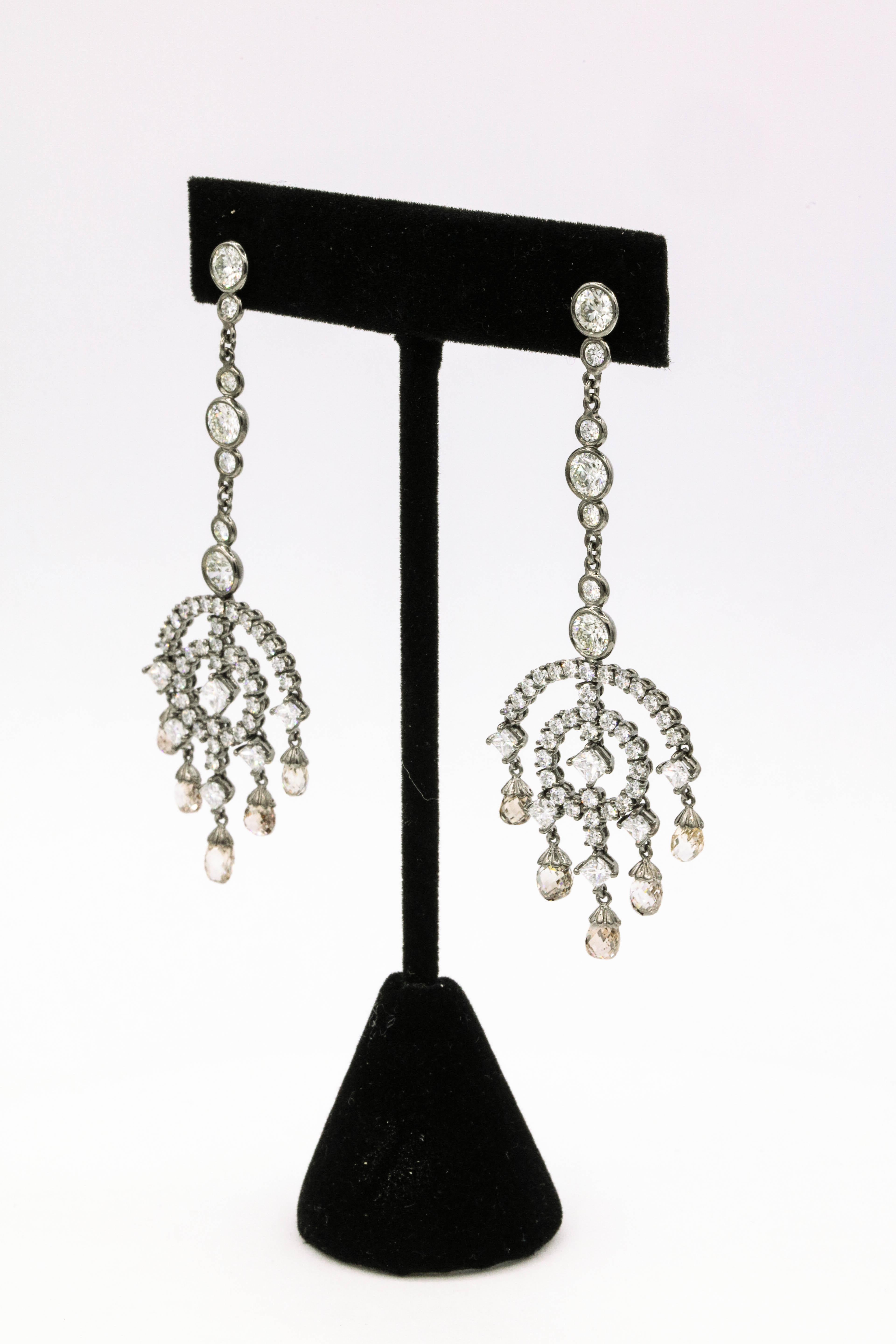 Pendientes Colgantes de Diamantes Estilo Art Decó 12,93 Quilates Oro Blanco 14 Kilates en venta 2