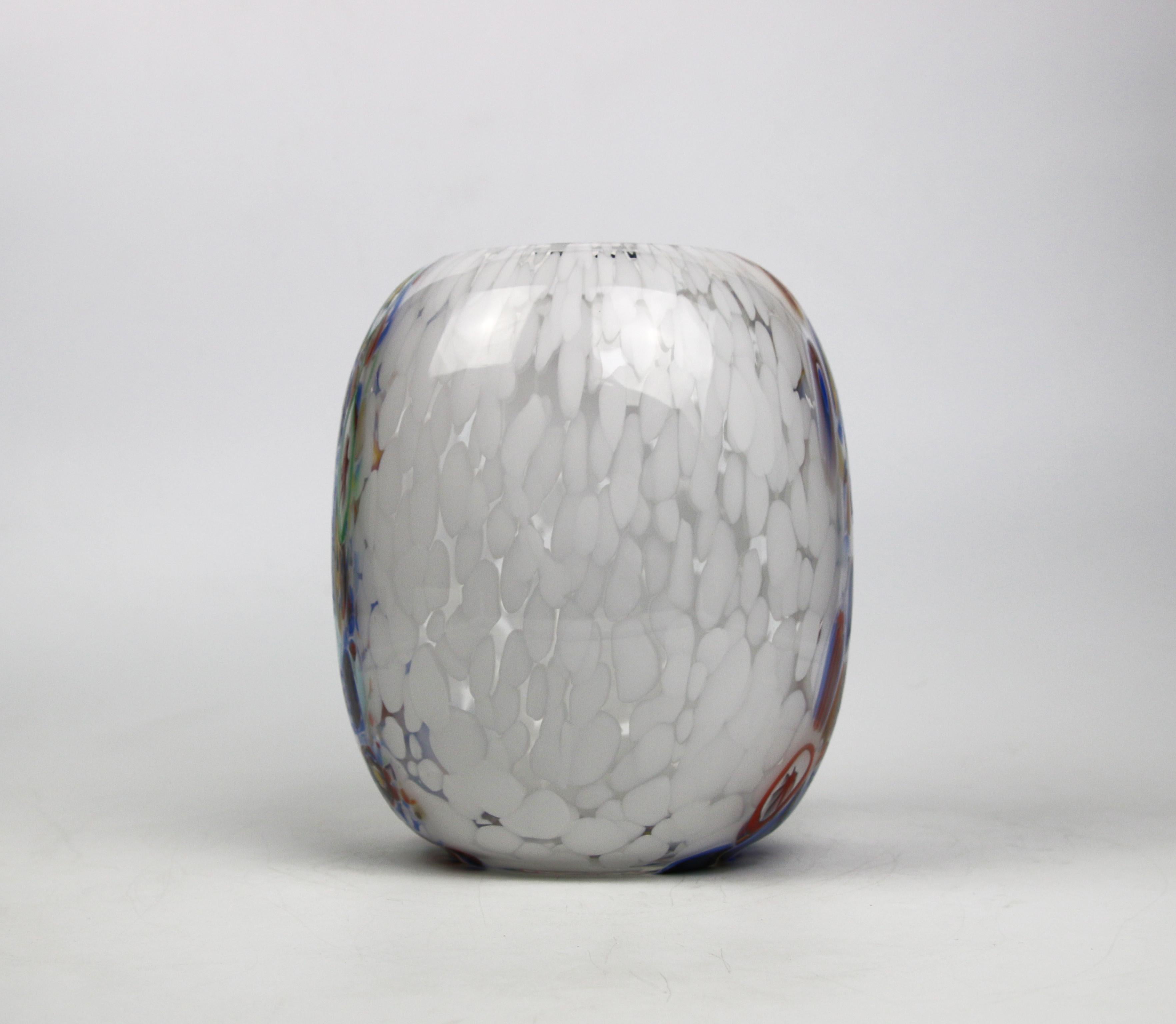 Hand-Crafted 1295 Murano Art Glass Cilinder Vase Hand Made in Venice/Murano, White / Murrina For Sale