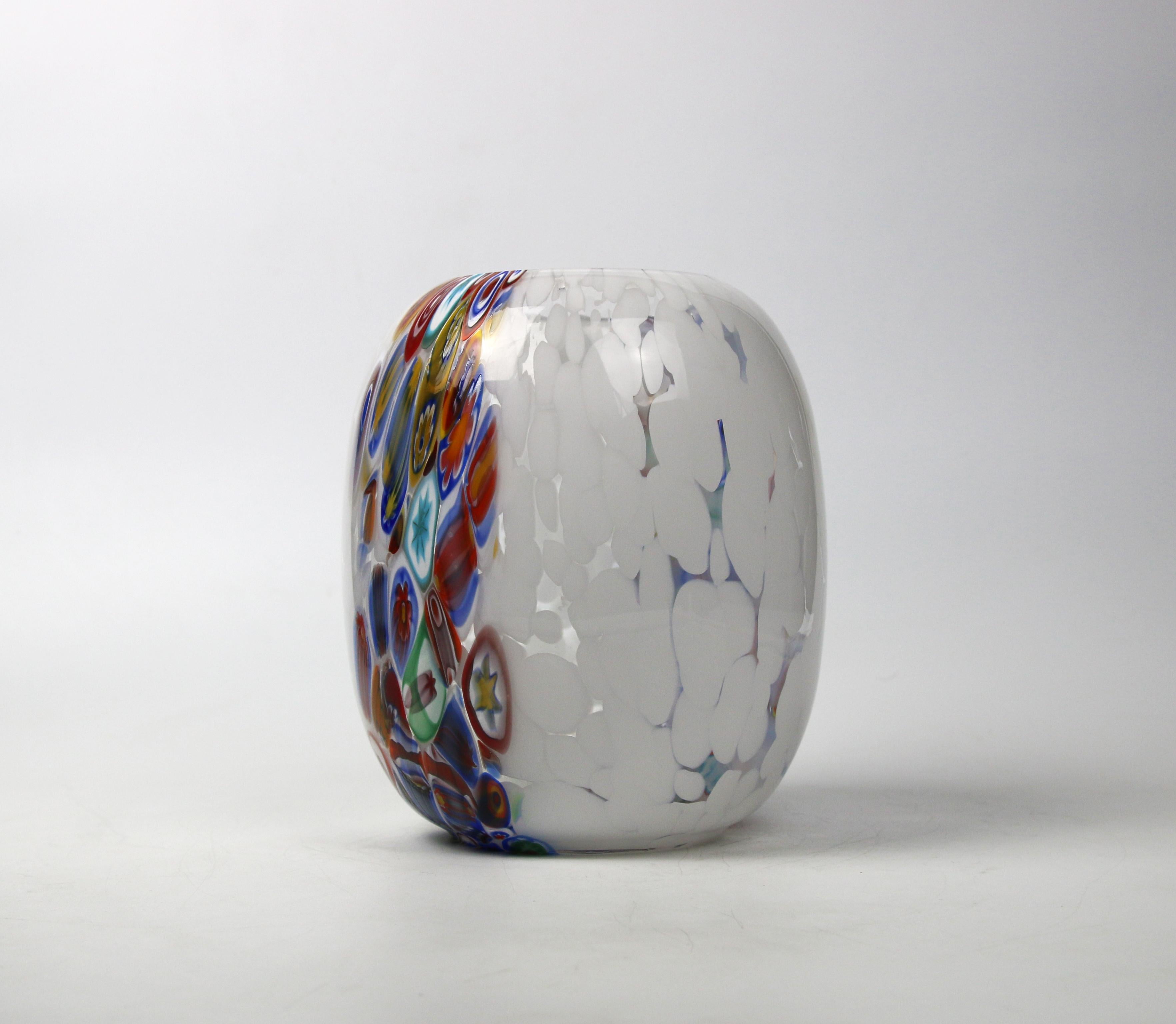 Contemporary 1295 Murano Art Glass Cilinder Vase Hand Made in Venice/Murano, White / Murrina For Sale