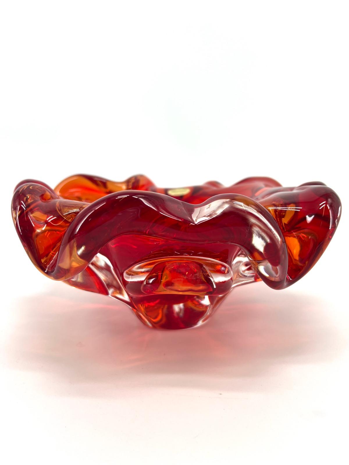 Cristal 1295 MURANO Centre de table en verre artistique soufflé de Murano rouge rubis en vente