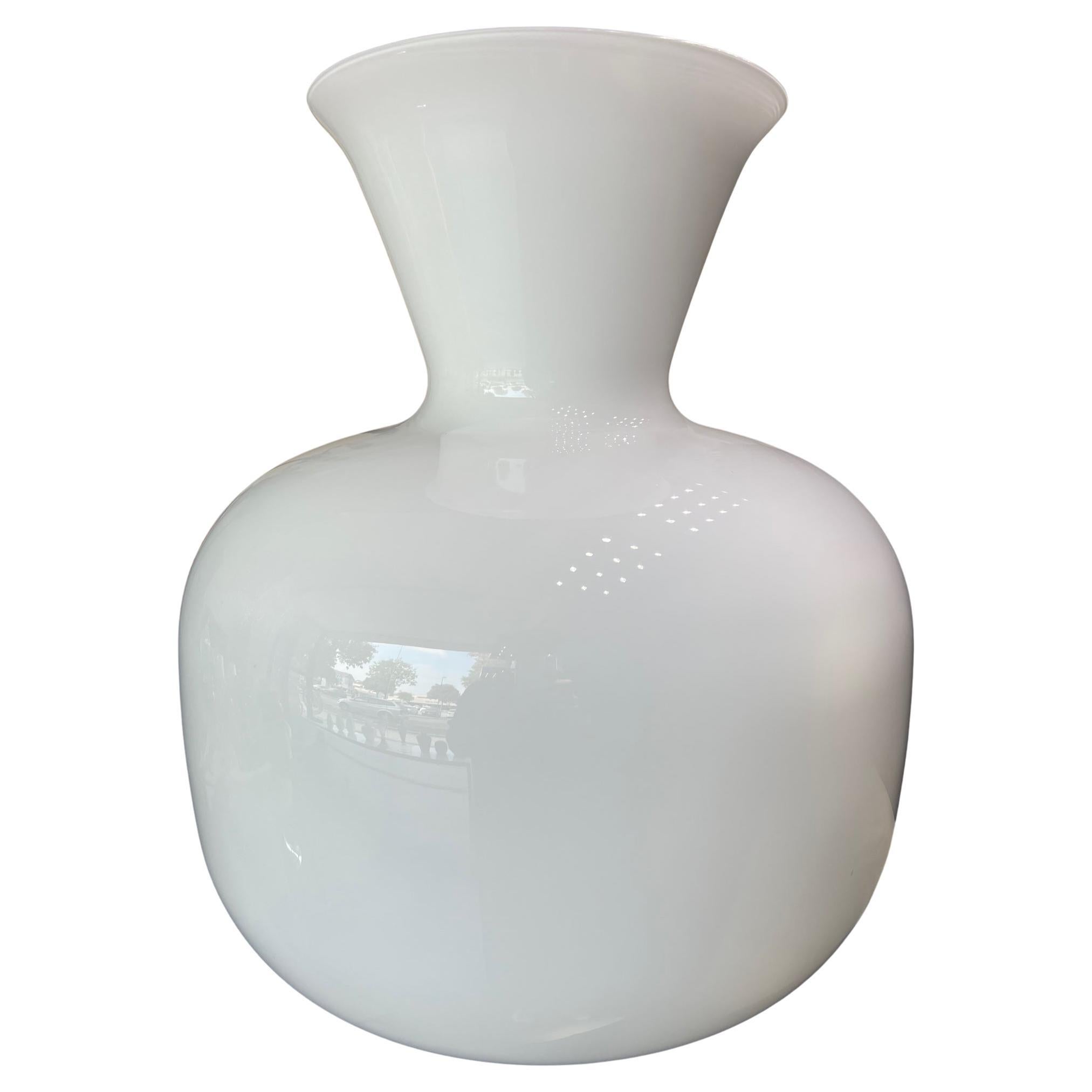 1295 Murano Hand Blown White Murano Glass Design For Sale