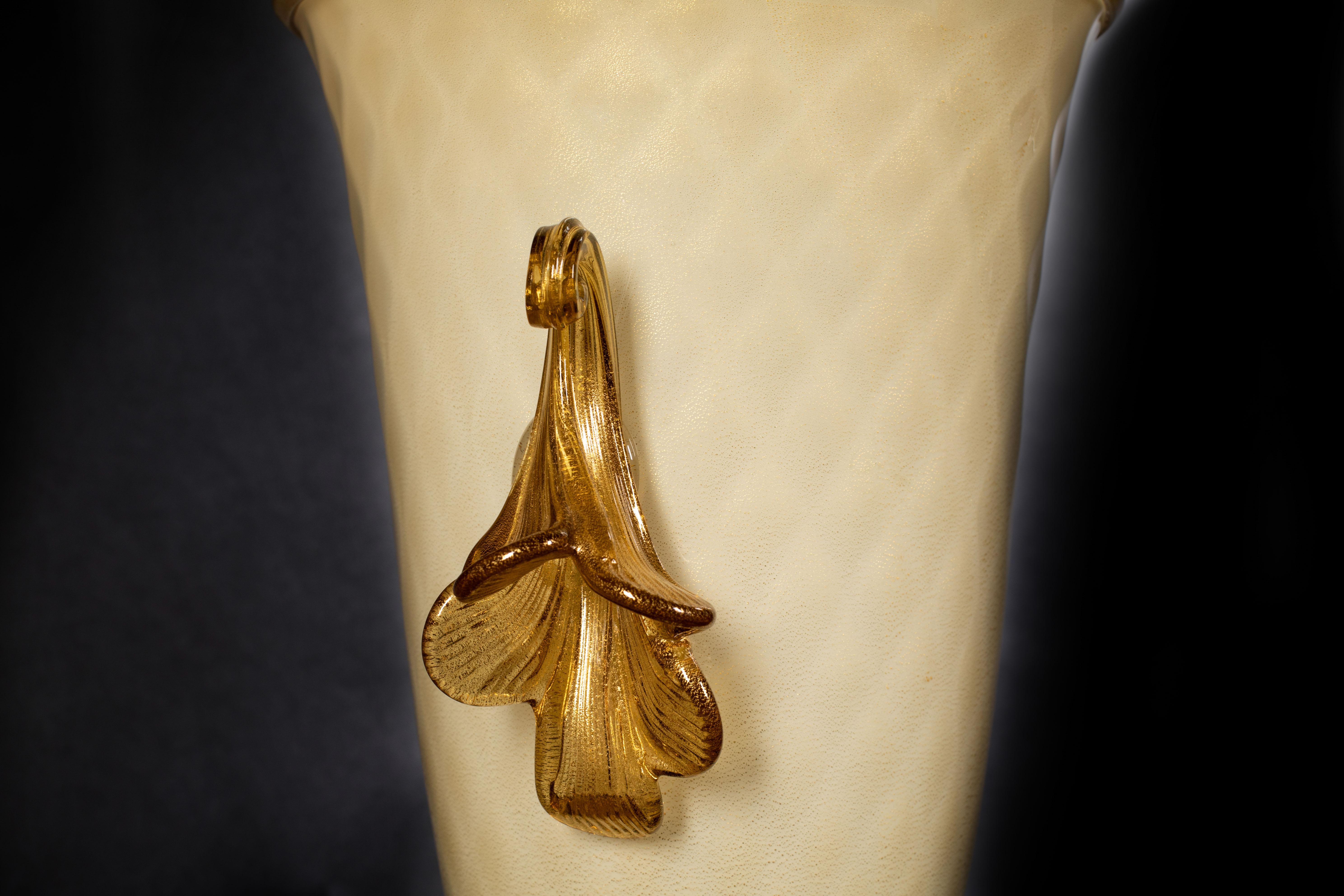 1295 Murano Hand Made Art Glass Amber Vase 24k Gold Leaf For Sale 2