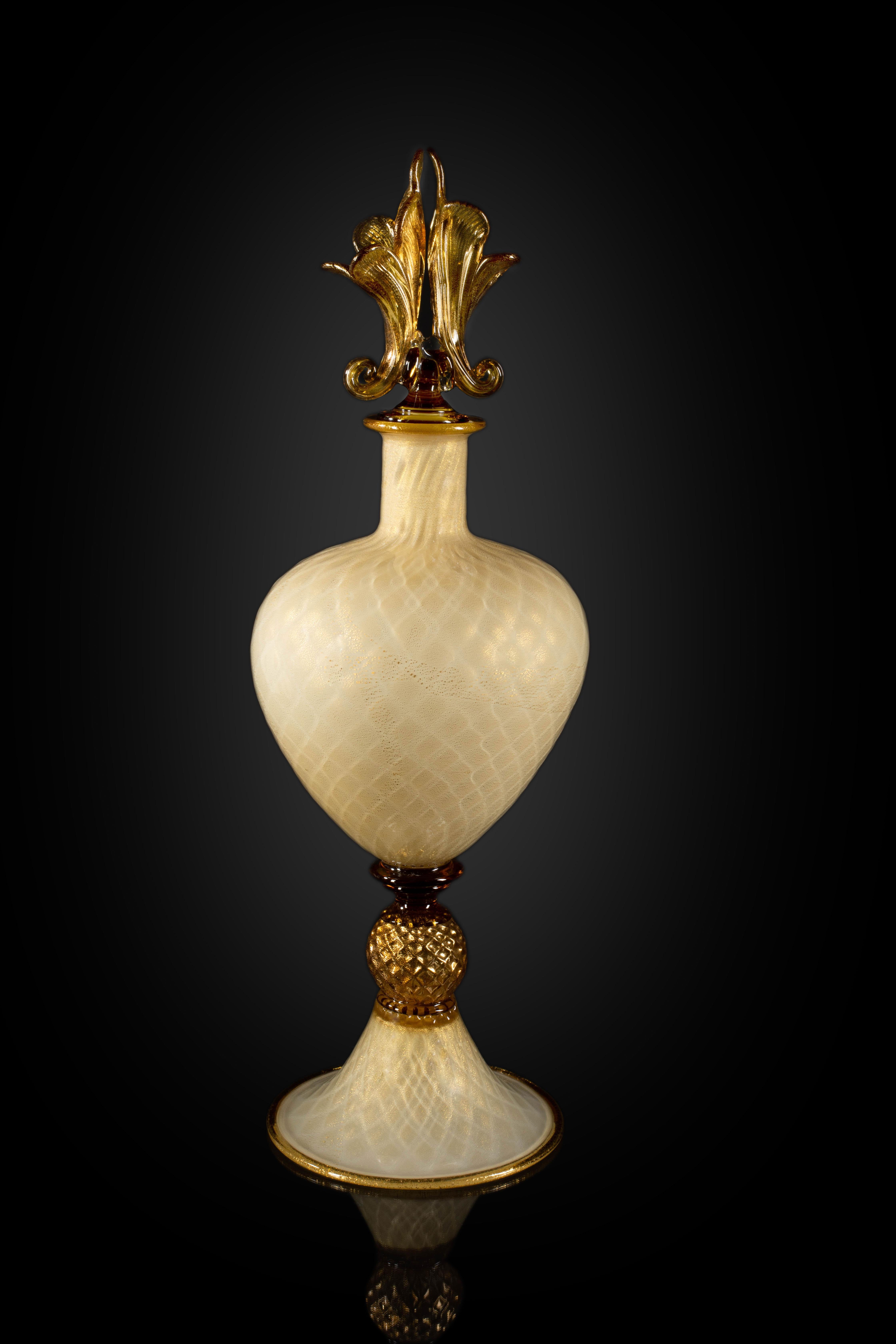 1295 Murano Hand Made Art Glass Vase, Amber Cornucopia 24k Gold Leaf For Sale 4