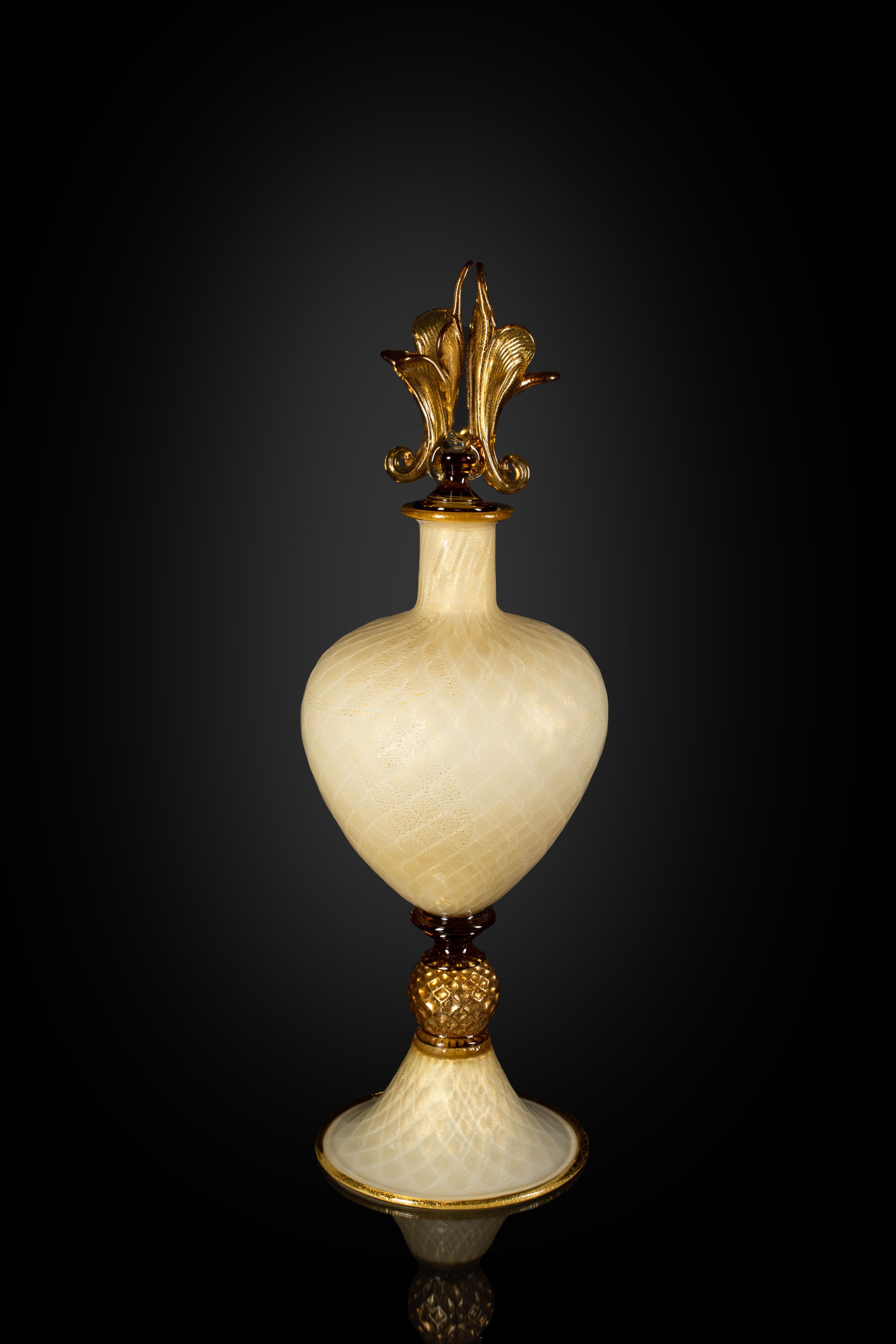 Italian 1295 Murano Hand Made Art Glass Vase, Amber Cornucopia 24k Gold Leaf For Sale