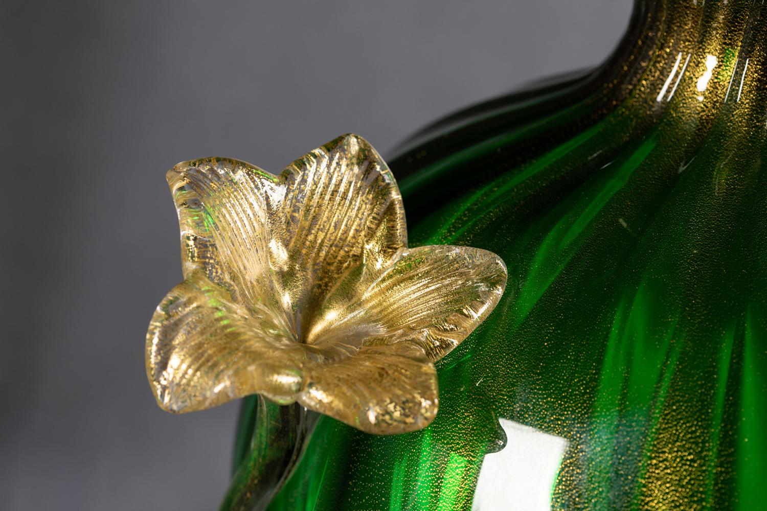 1295 Murano Hand Made Art Glass Vase, Eternal Glass Anfora emerald 24k Gold Leaf For Sale 1