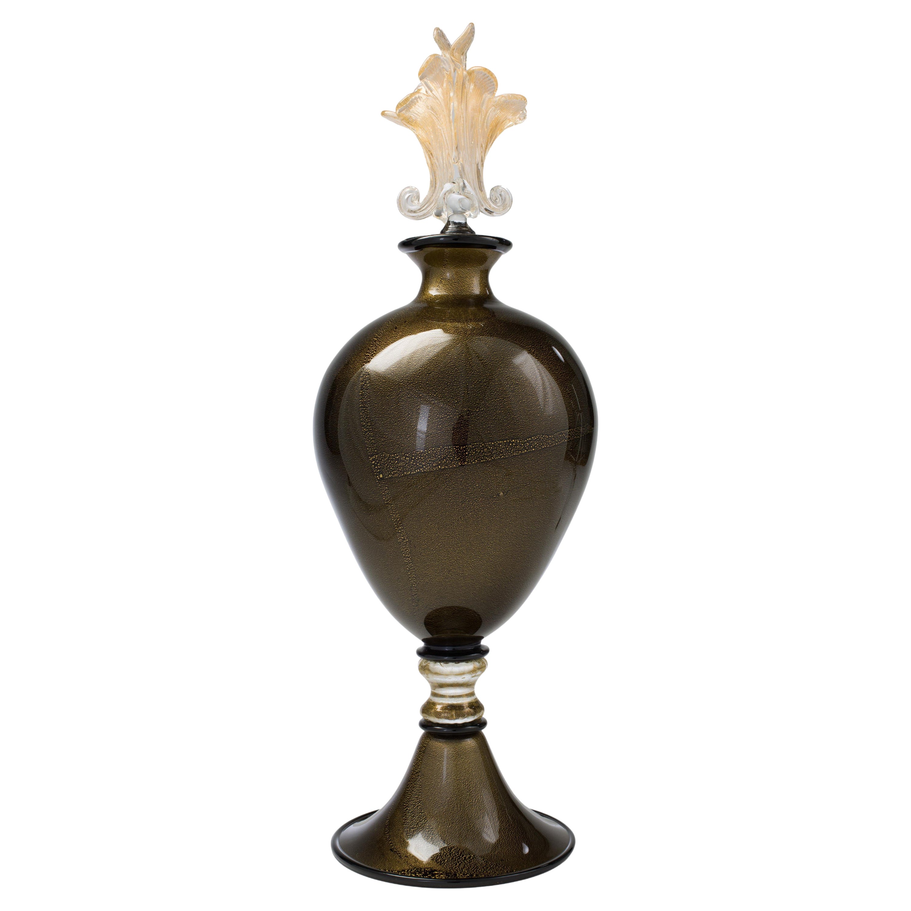 1295 Murano Hand Made Art Glass Vase, Oro Nero, Cornucopia 
24k Gold Leaf For Sale