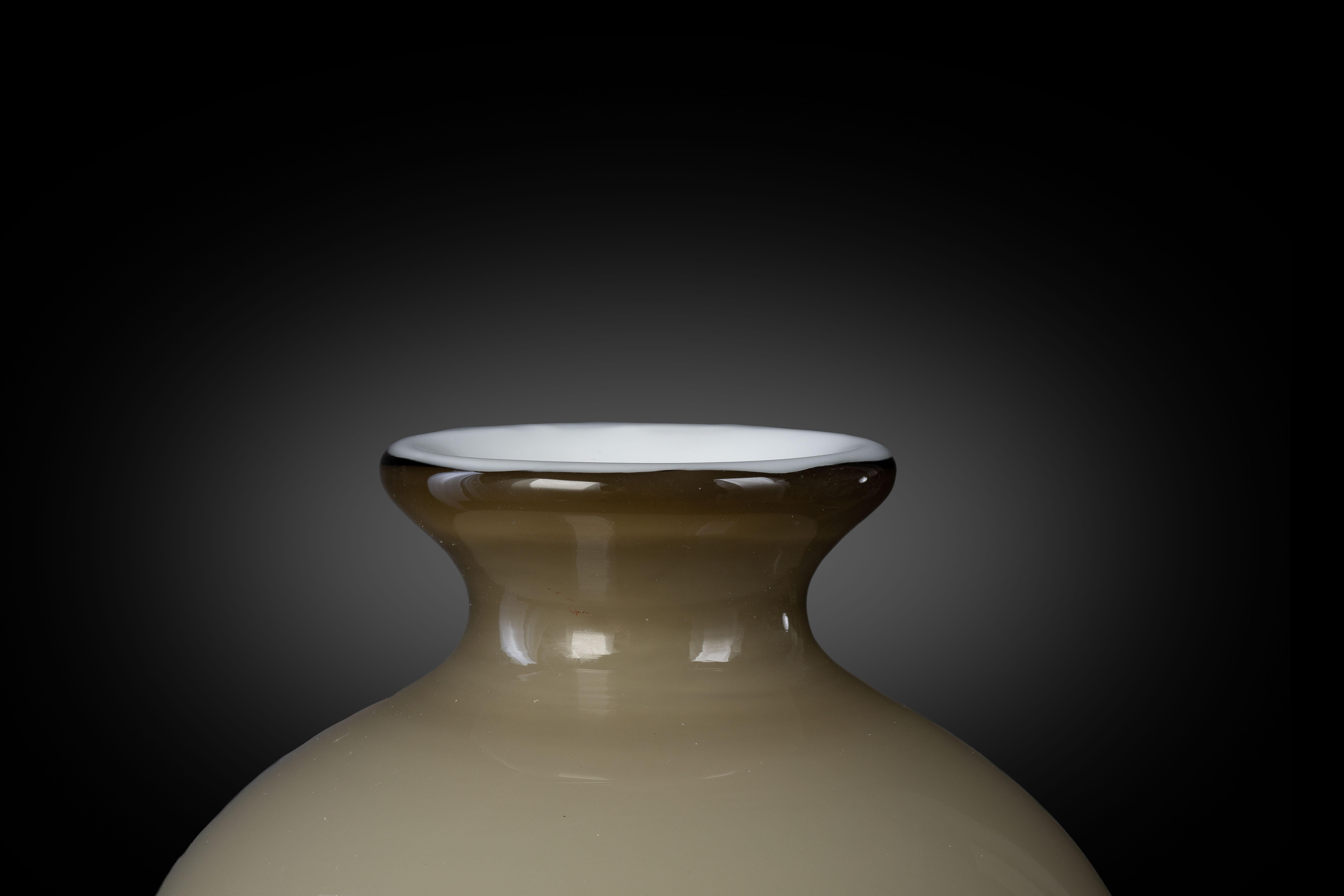 1295 Murano Hand Made Art Glass Venezia Doge Vase Bottle In New Condition For Sale In Venice, VE