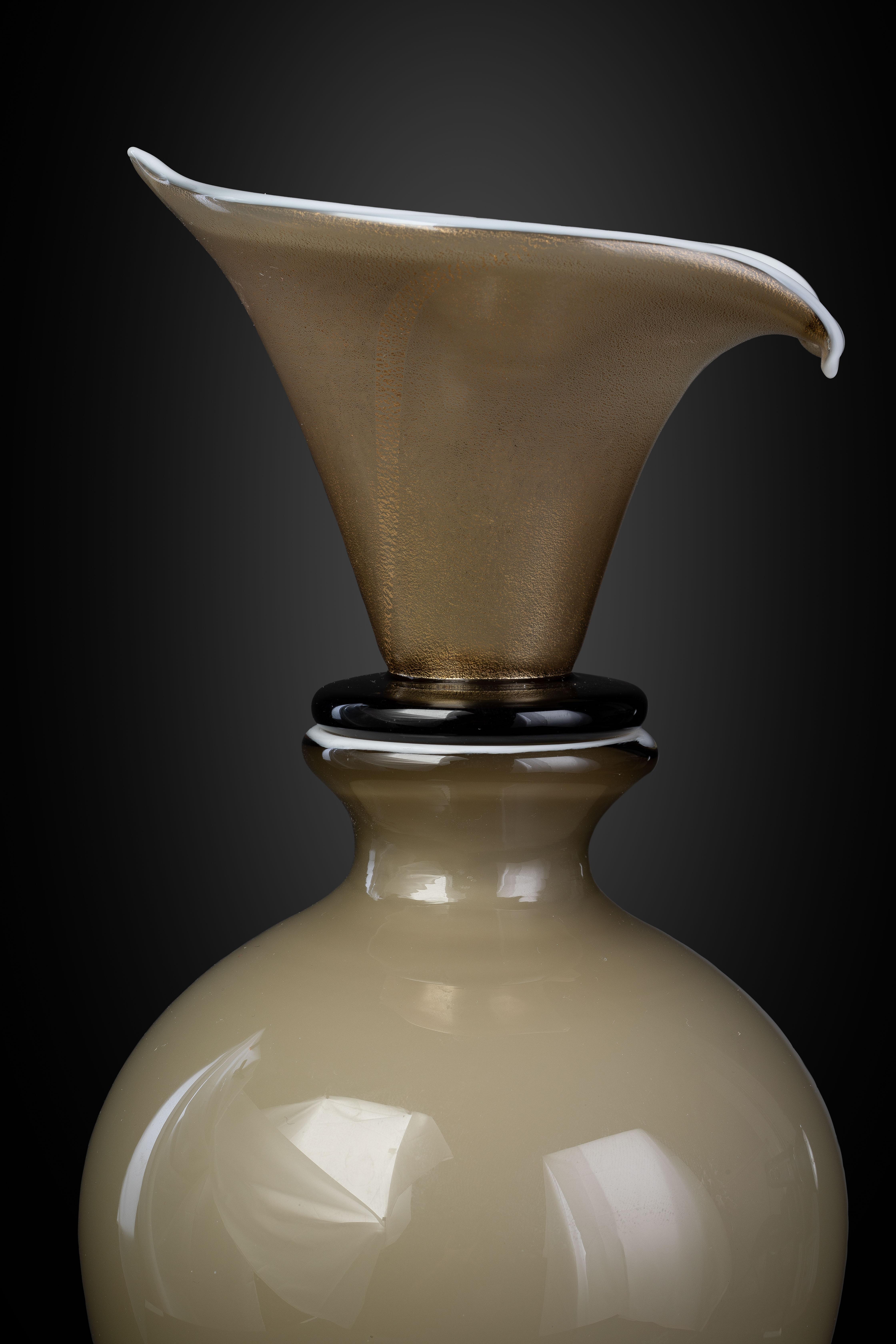1295 Murano Hand Made Art Glass Venezia Doge Vase / Bottle For Sale 1